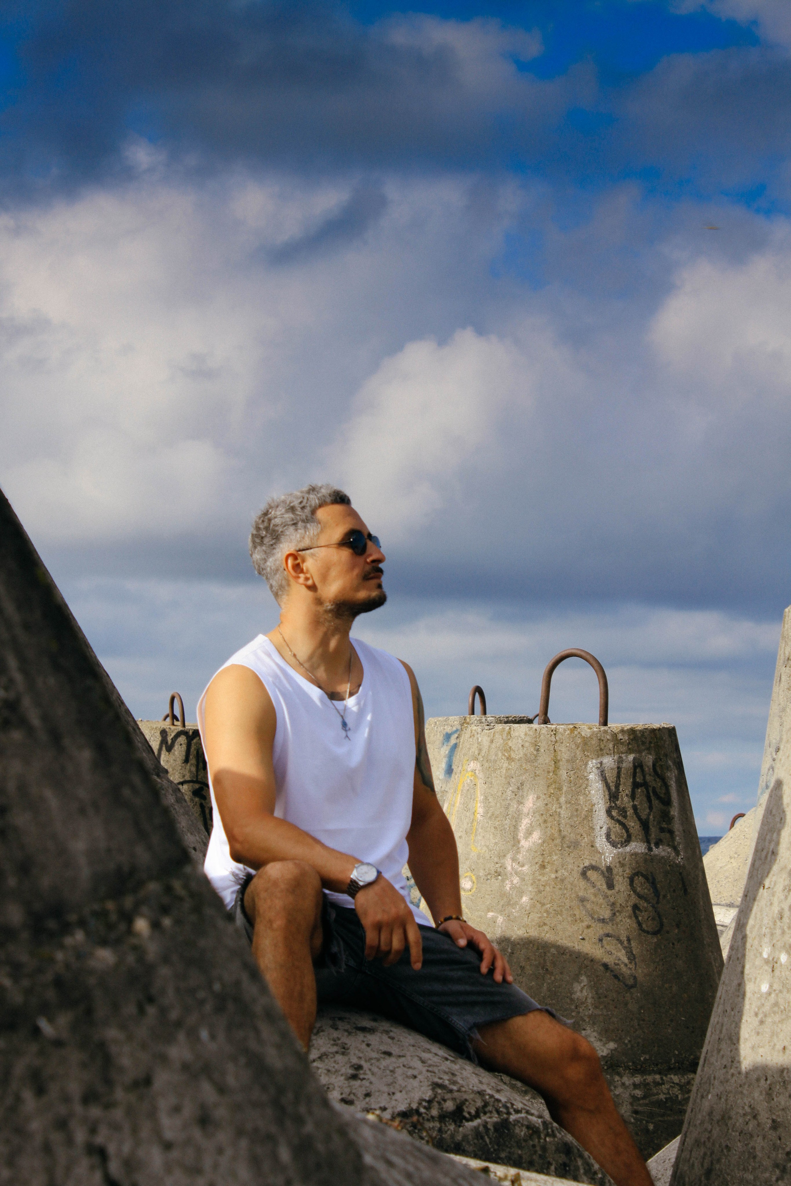 Мужской портрет, мужская фотосессия. Портретный и ню фотограф в Москве Александра Мишура