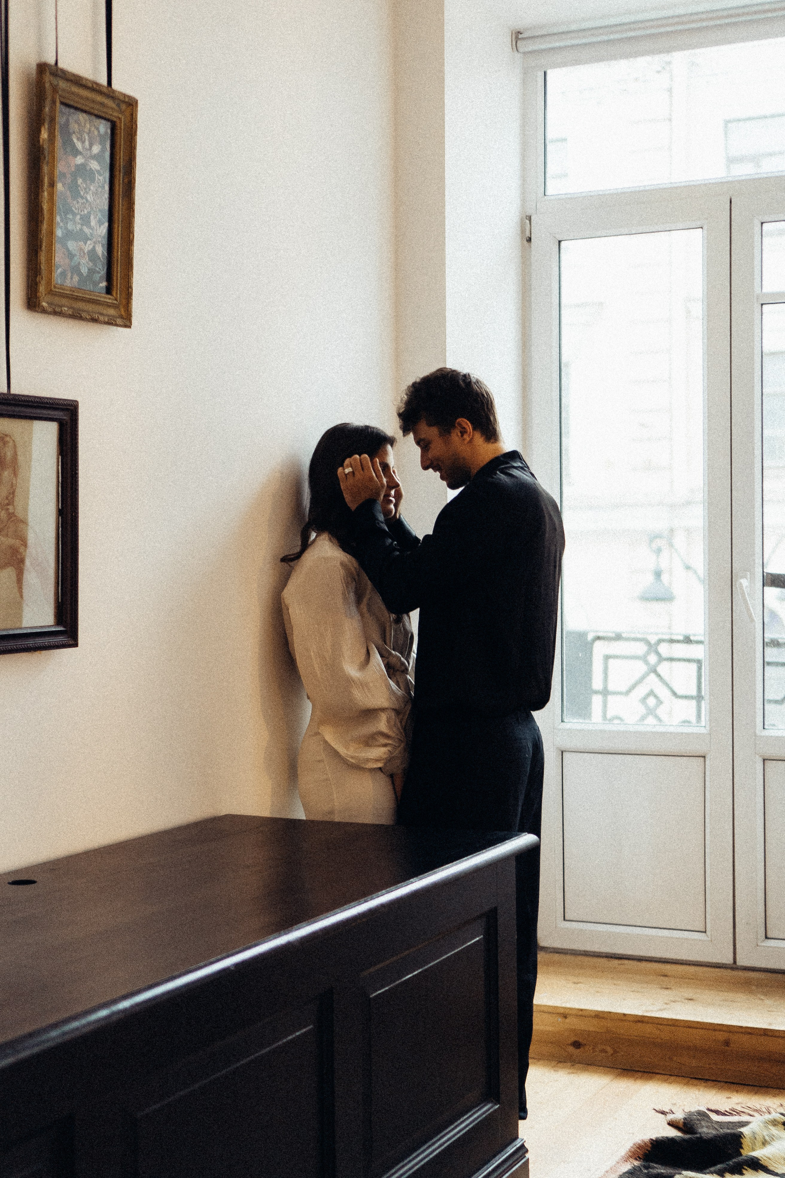 УТРО ЖЕНИХА И НЕВЕСТЫ В ПИТЕРСКОЙ КВАРТИРЕ И СЬЕМКА С СВАДЕБНЫХ ОБРАЗАХ. Профессиональный фотограф, Санкт-Петербург — Виктория Богомолова