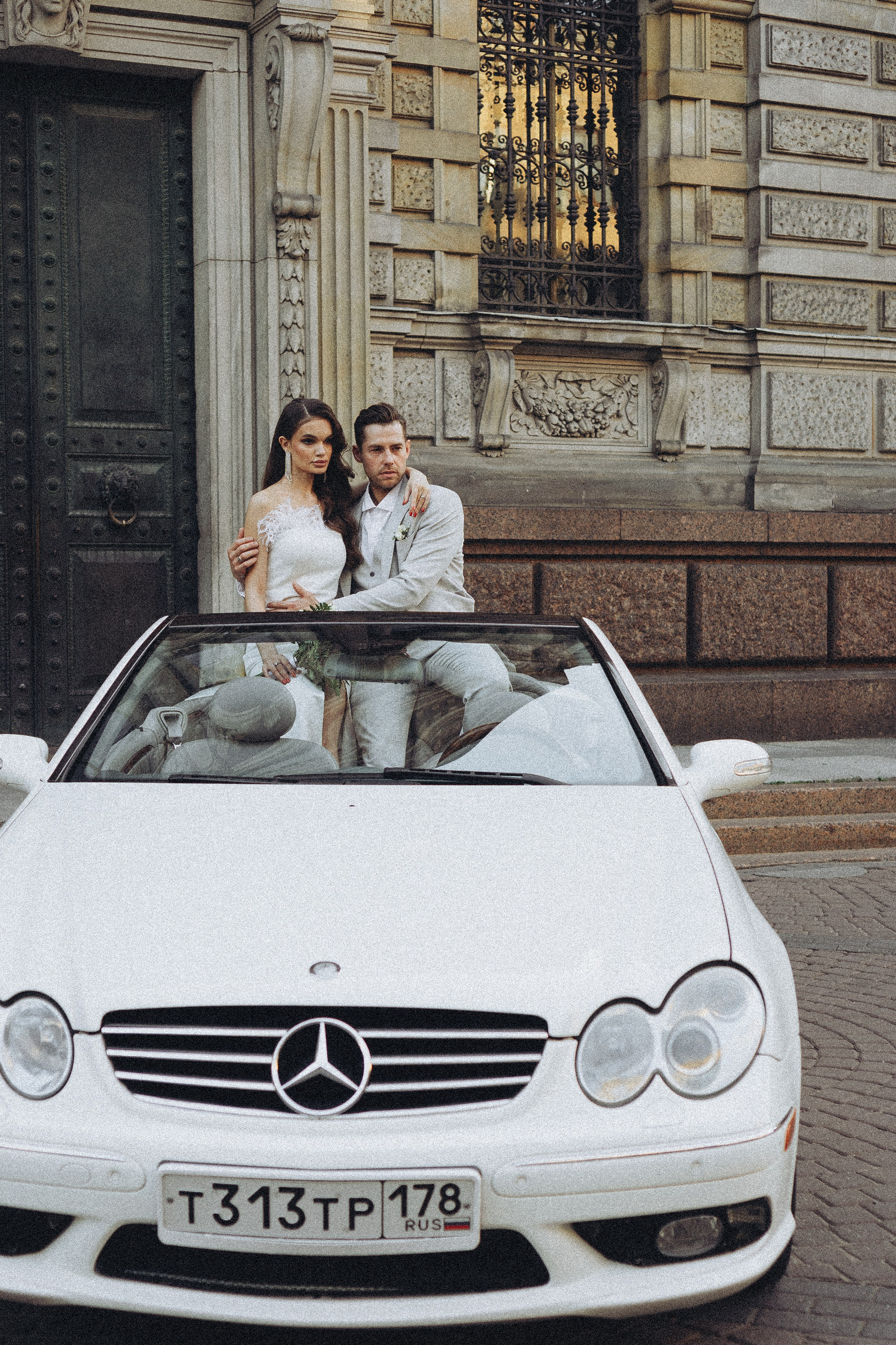 Свадебная сьемка у академии Штиглица. Профессиональный фотограф, Санкт-Петербург — Виктория Богомолова