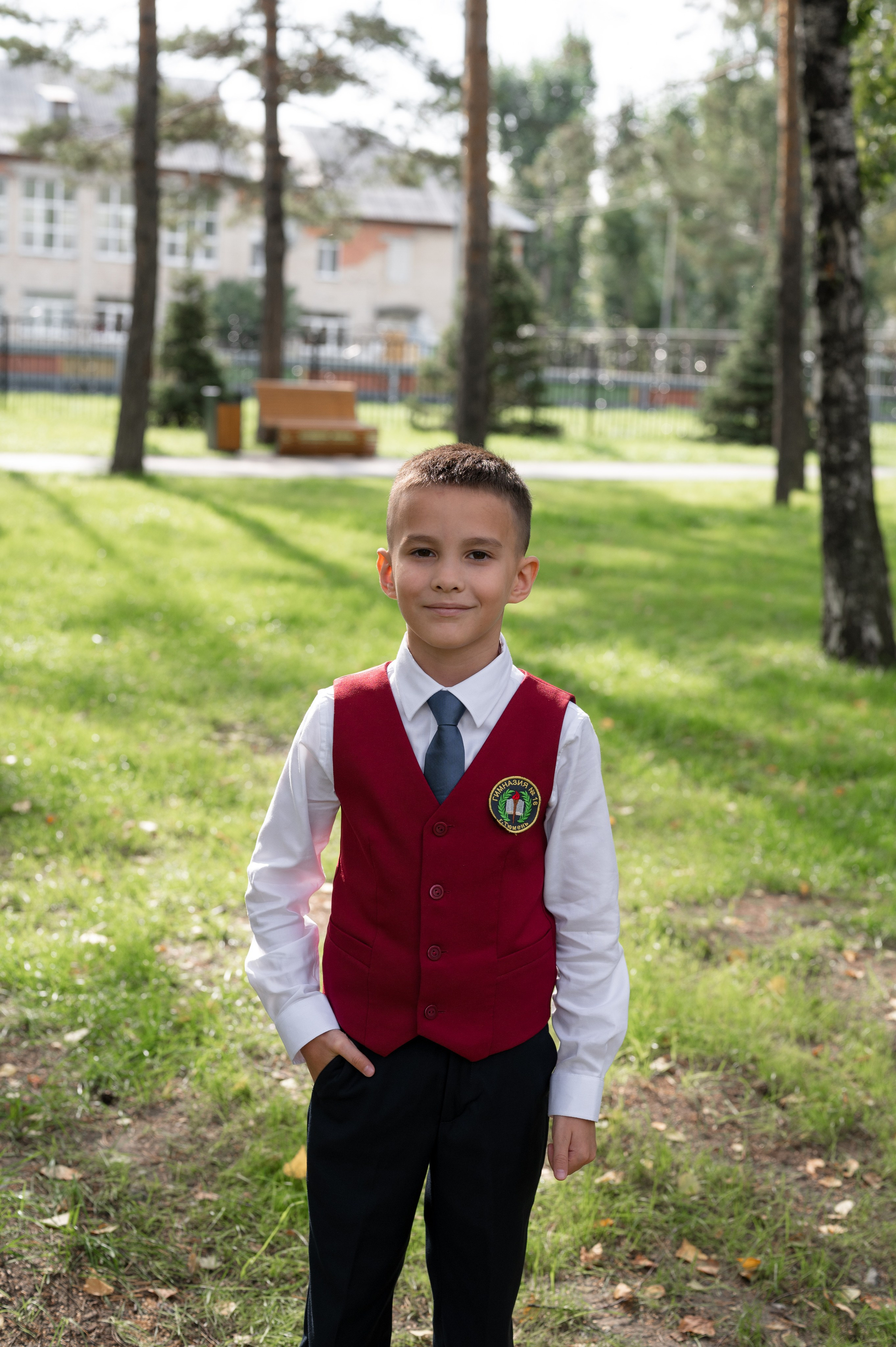 1 сентября 16 гимназия 2 класс (линейка + в классе+ на улице). Фотограф новорожденных, семейный детский в Тюмени Татьяна Морозова