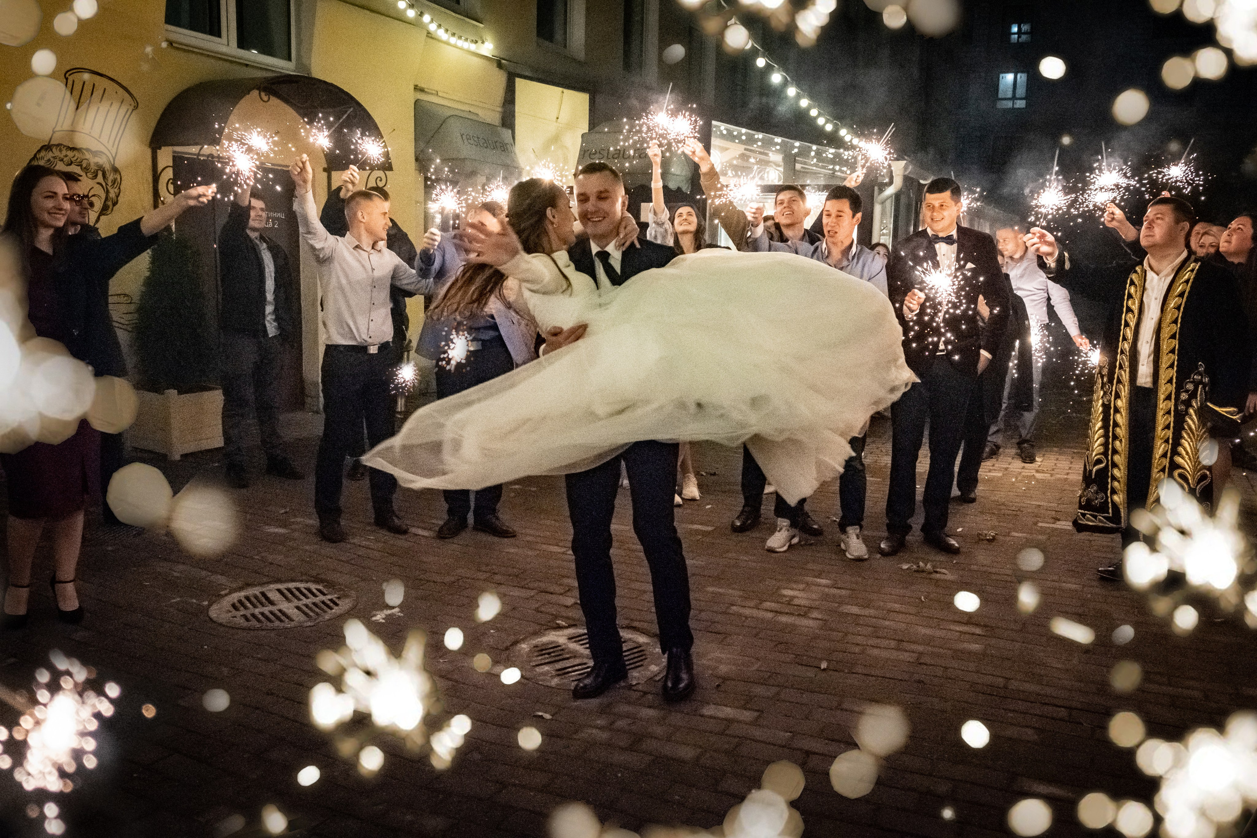 Свадебная съемка «Нам все и сразу». Репортажный, концертный фотограф в Санкт-Петербурге Эва Маркова