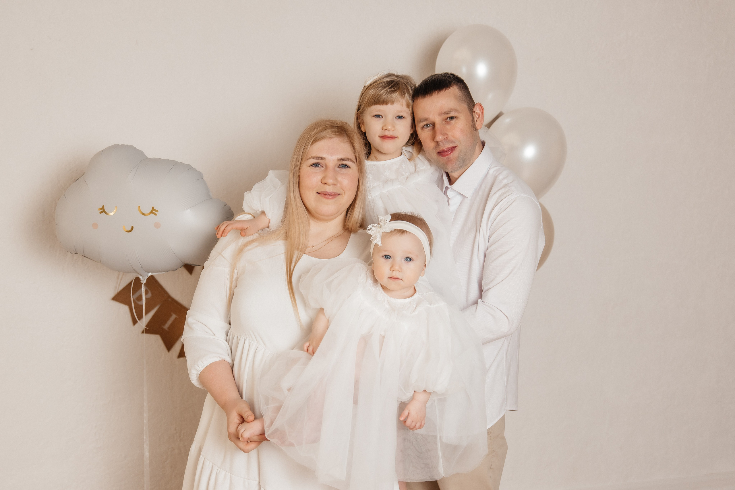 1 годик Есении. Профессиональный фотограф Кристина Искусных. Талдом- Москва