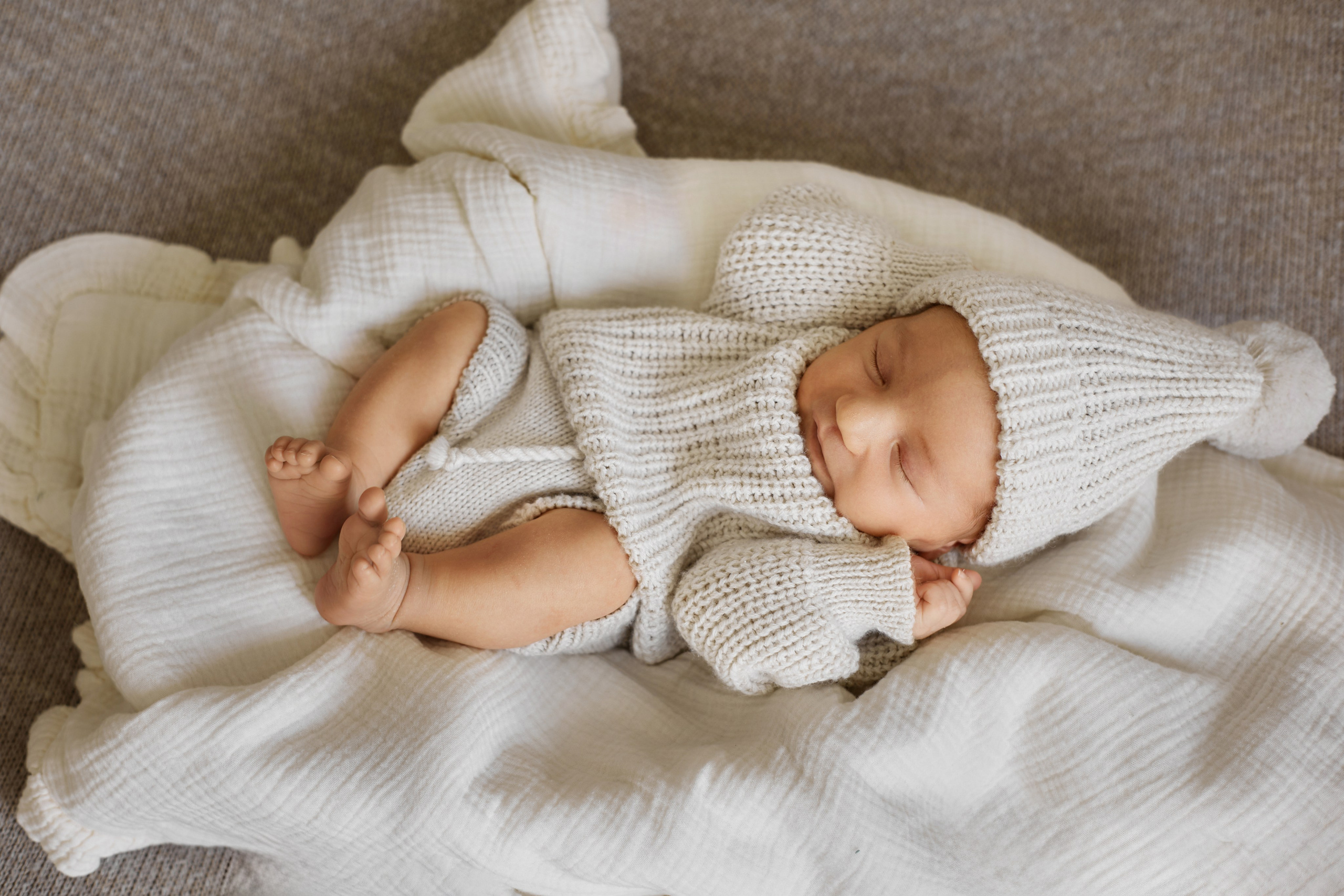 Newborn. Фотограф женского портрета, беременности и материнства Харькова Елена