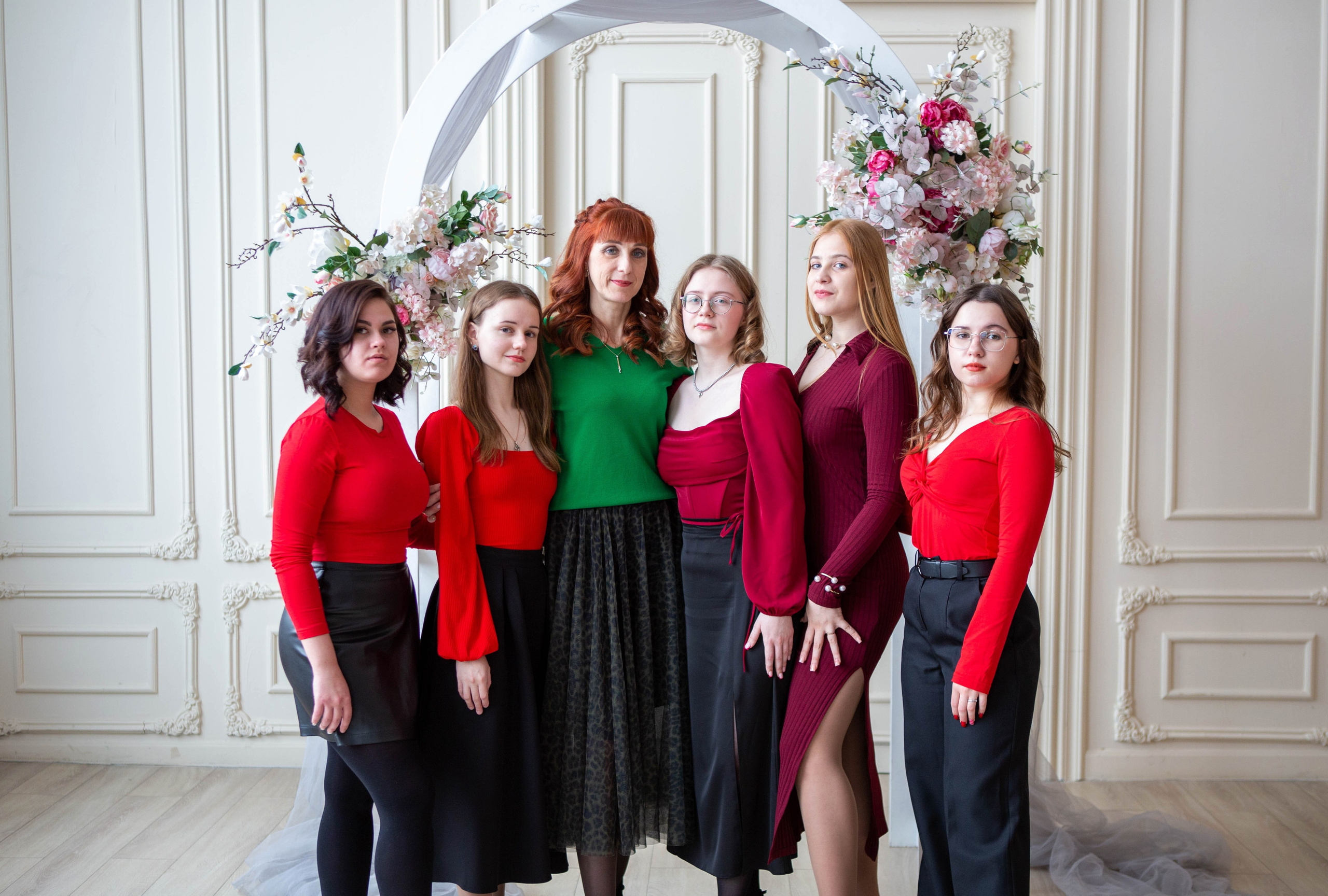 Красный с черным. Выпускные альбомы Воронеж от Веры Соколовой