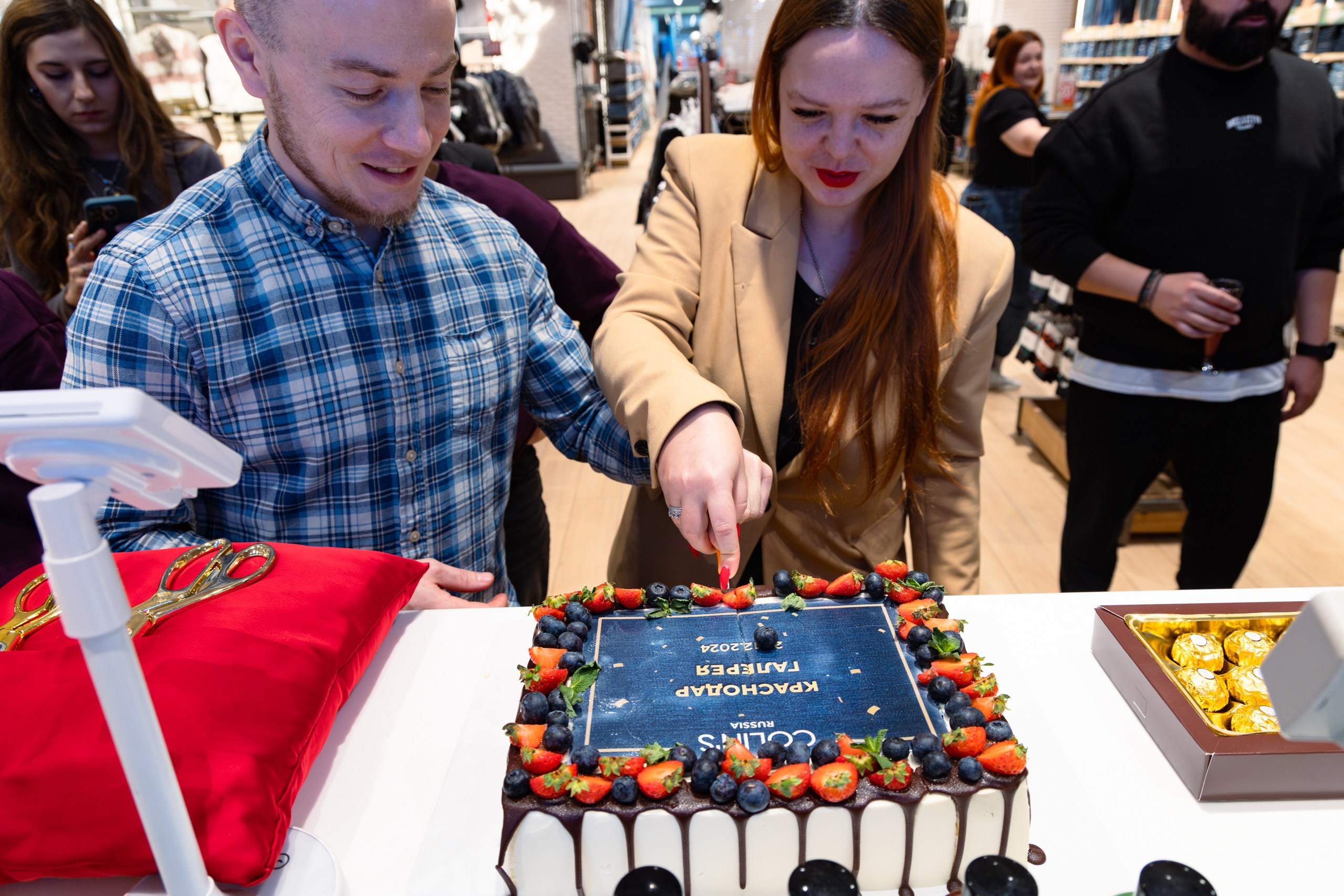 ОТКРЫТИЕ МАГАЗИНА COLIN'S. Фотограф Paul Varro в Краснодаре