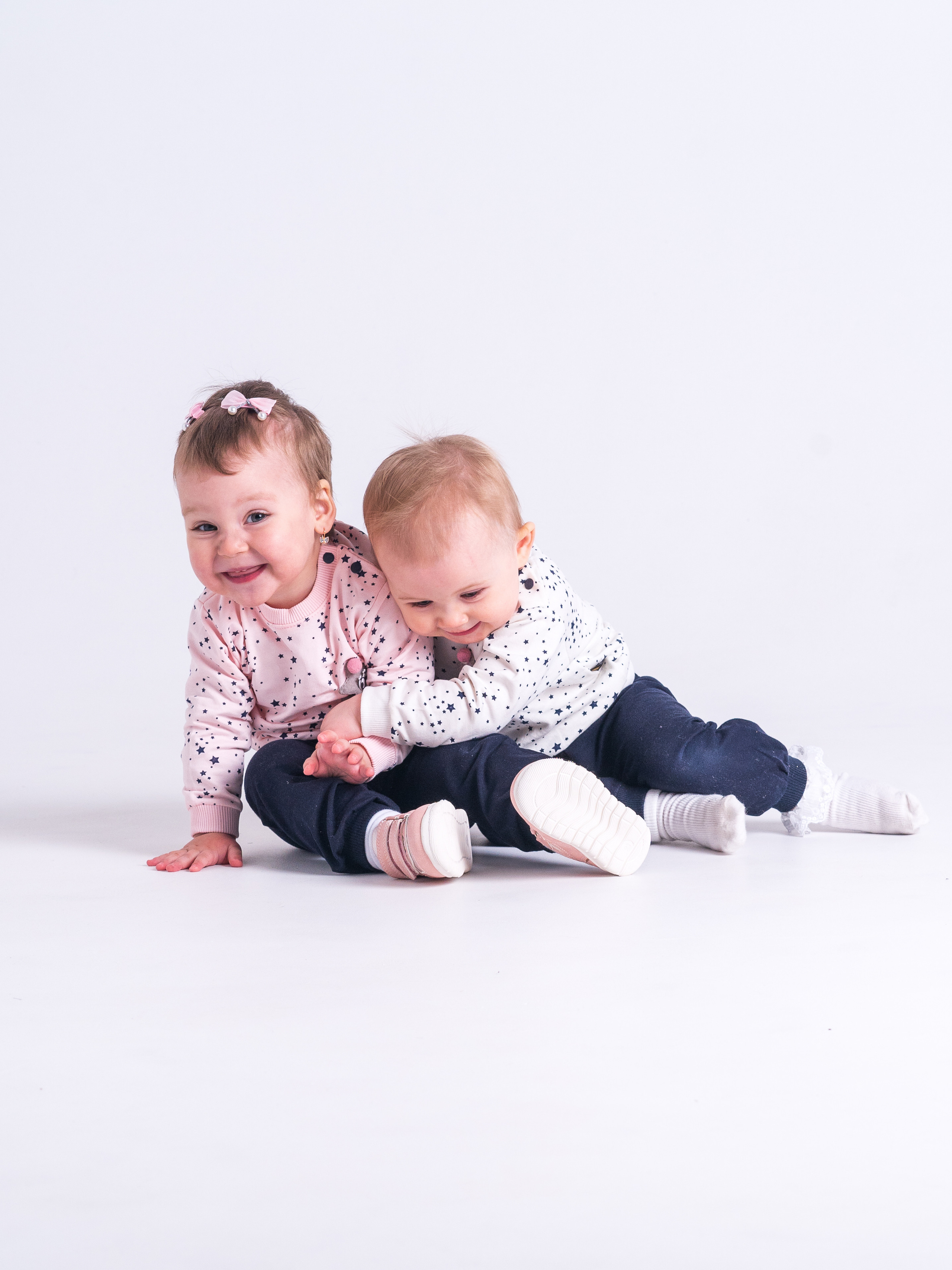 Съёмка одежды. Предметное видео для маркетплейсов и брендов