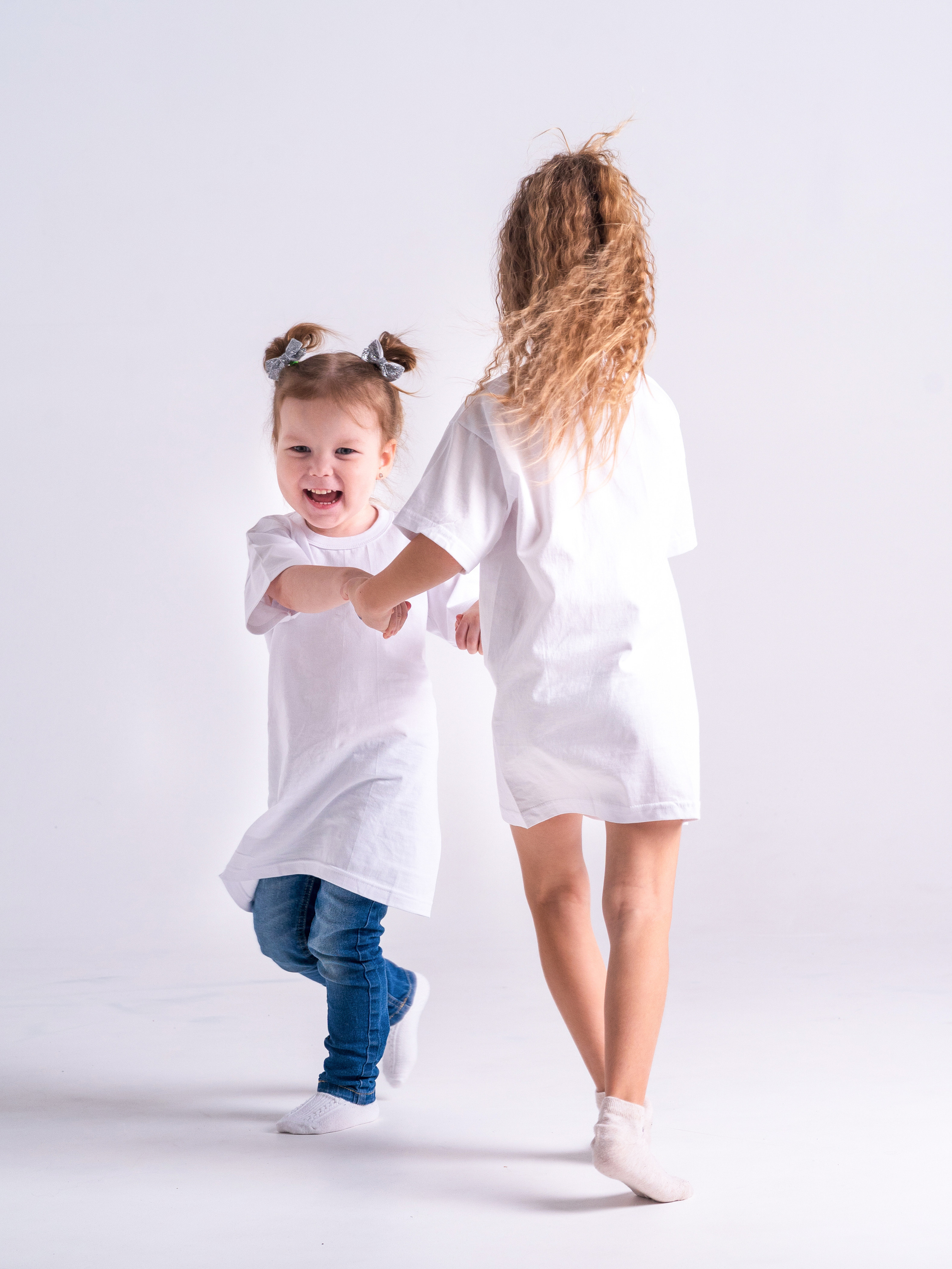 Съёмка одежды. Предметное видео для маркетплейсов и брендов