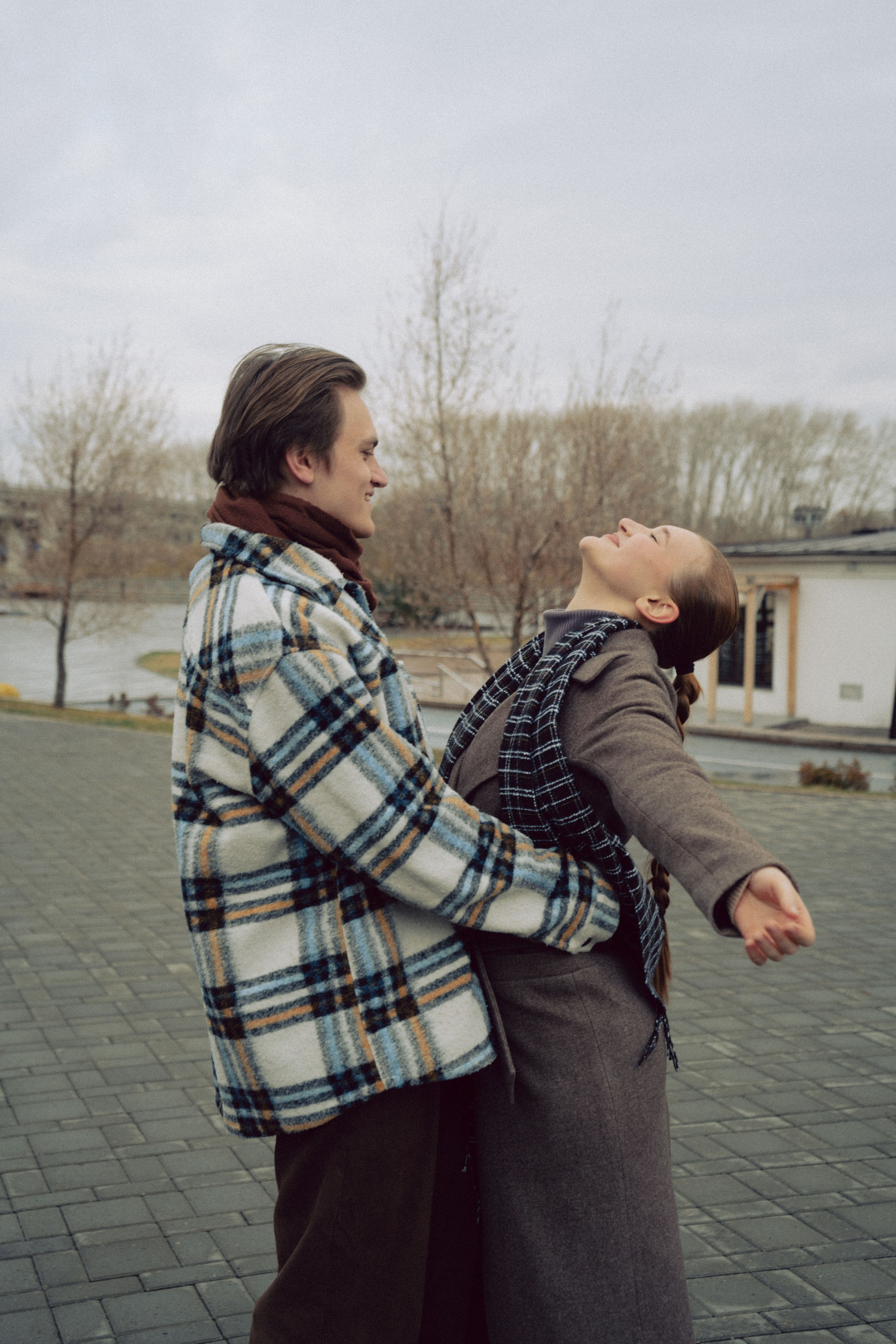 Milena and Dima, Walk — Couple Photoshoot — Xeni Photography. Xeni Photography