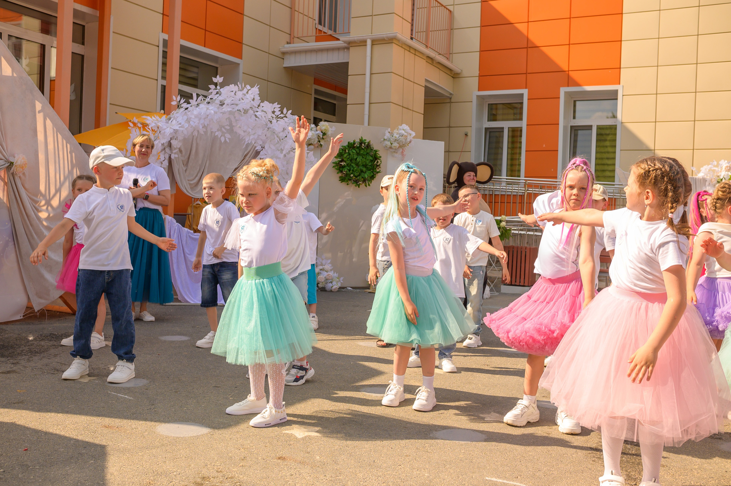 Репортаж выпускного группа «Фантазёры» 3 садик. Фотограф новорожденных, семейный детский в Тюмени Татьяна Морозова