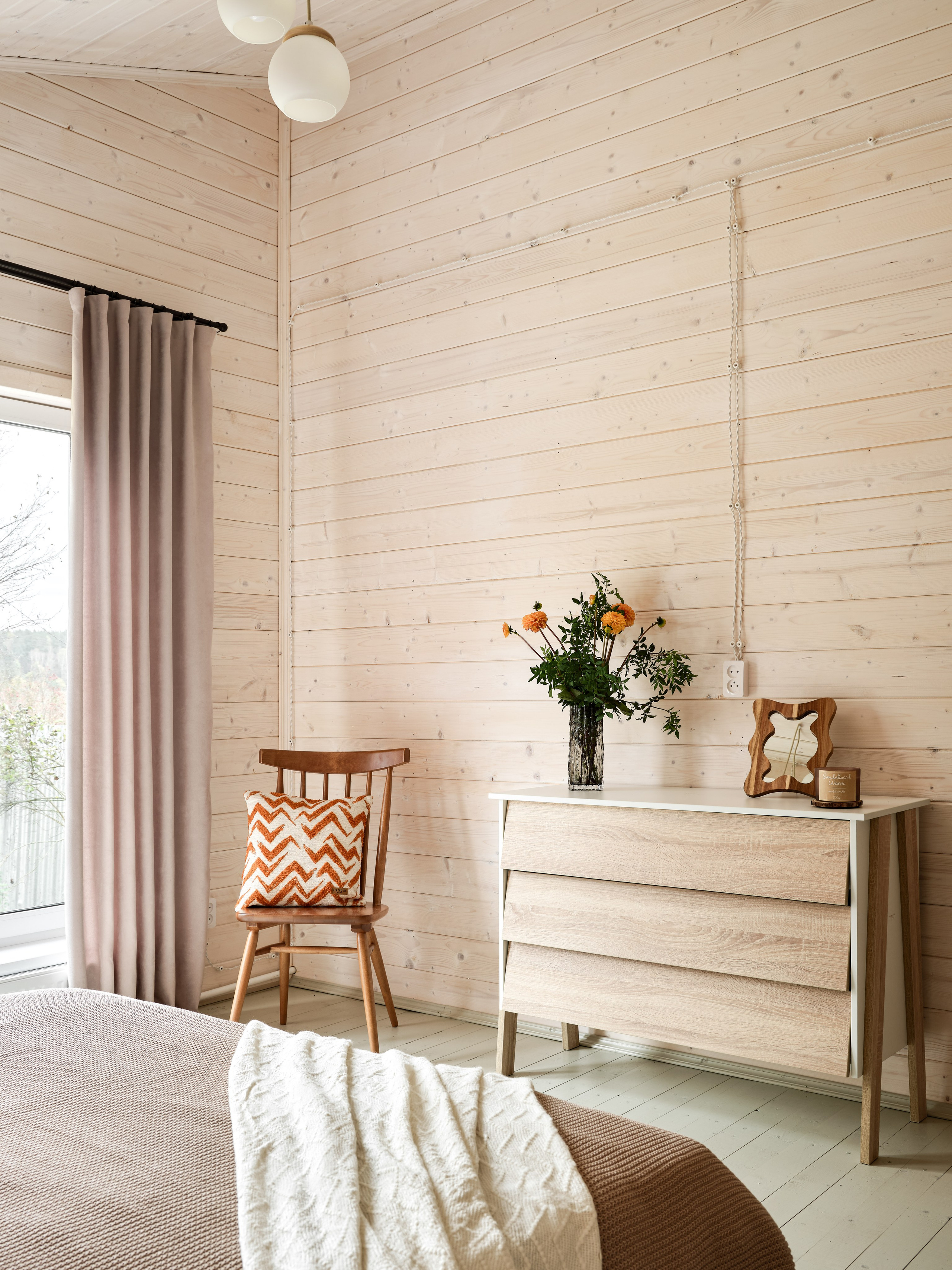 Уютный загородный дом в стиле барнхаус. Интерьерный фотограф Константин Пырьев