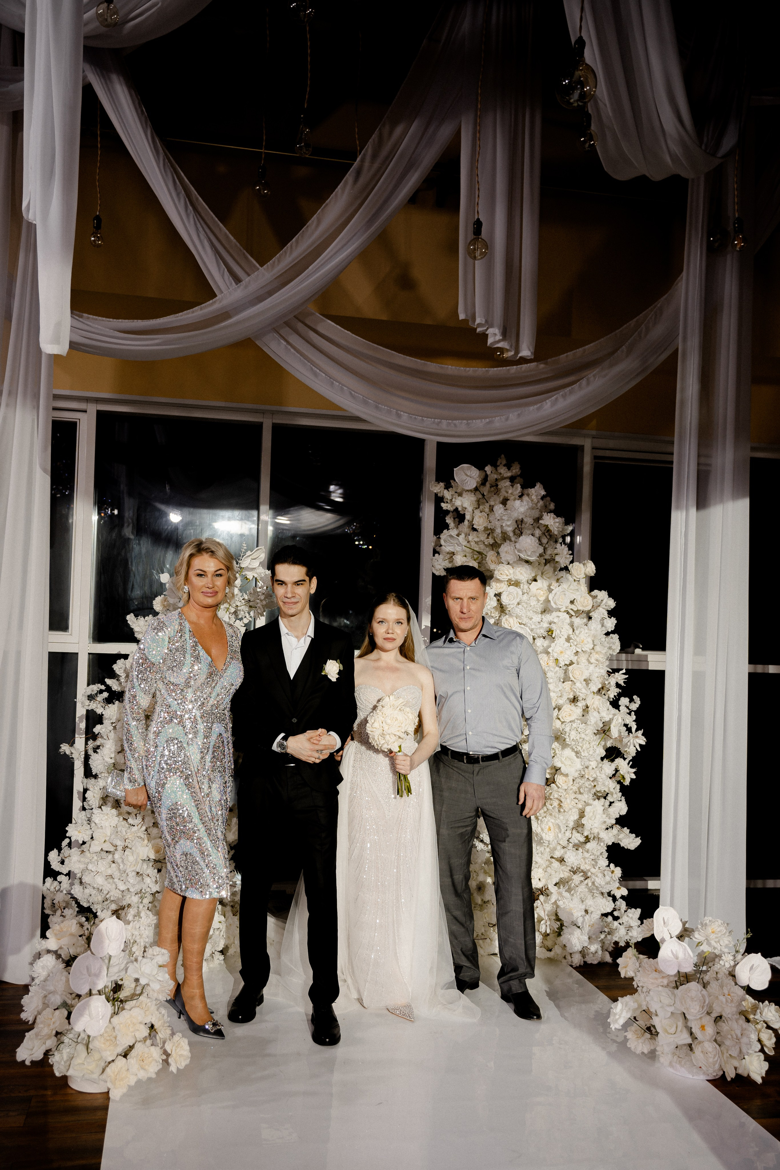 СВАДЕБНАЯ СЬЕМКА СБОРОВ В ОТЕЛЕ И ВЫЕЗД НА ЦЕРЕМОНИЮ (СНЯТО В СИБИРЕ В НИЖНЕВАРТОВСКЕ). Профессиональный фотограф, Санкт-Петербург — Виктория Богомолова