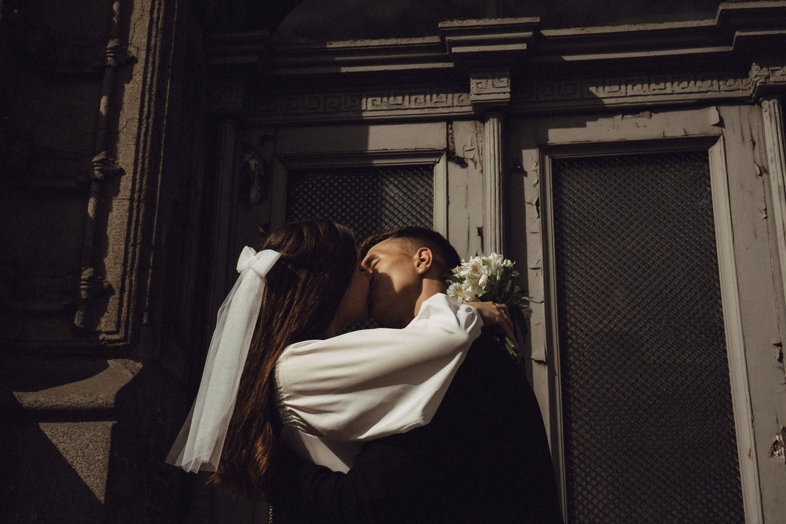 СВАДЕБНАЯ СЬЕМКА В ТАВРИЧЕСКОМ САДУ И ПРОГУЛКА ПО ЧЕРНЫШЕВСКОЙ. Профессиональный фотограф, Санкт-Петербург — Виктория Богомолова