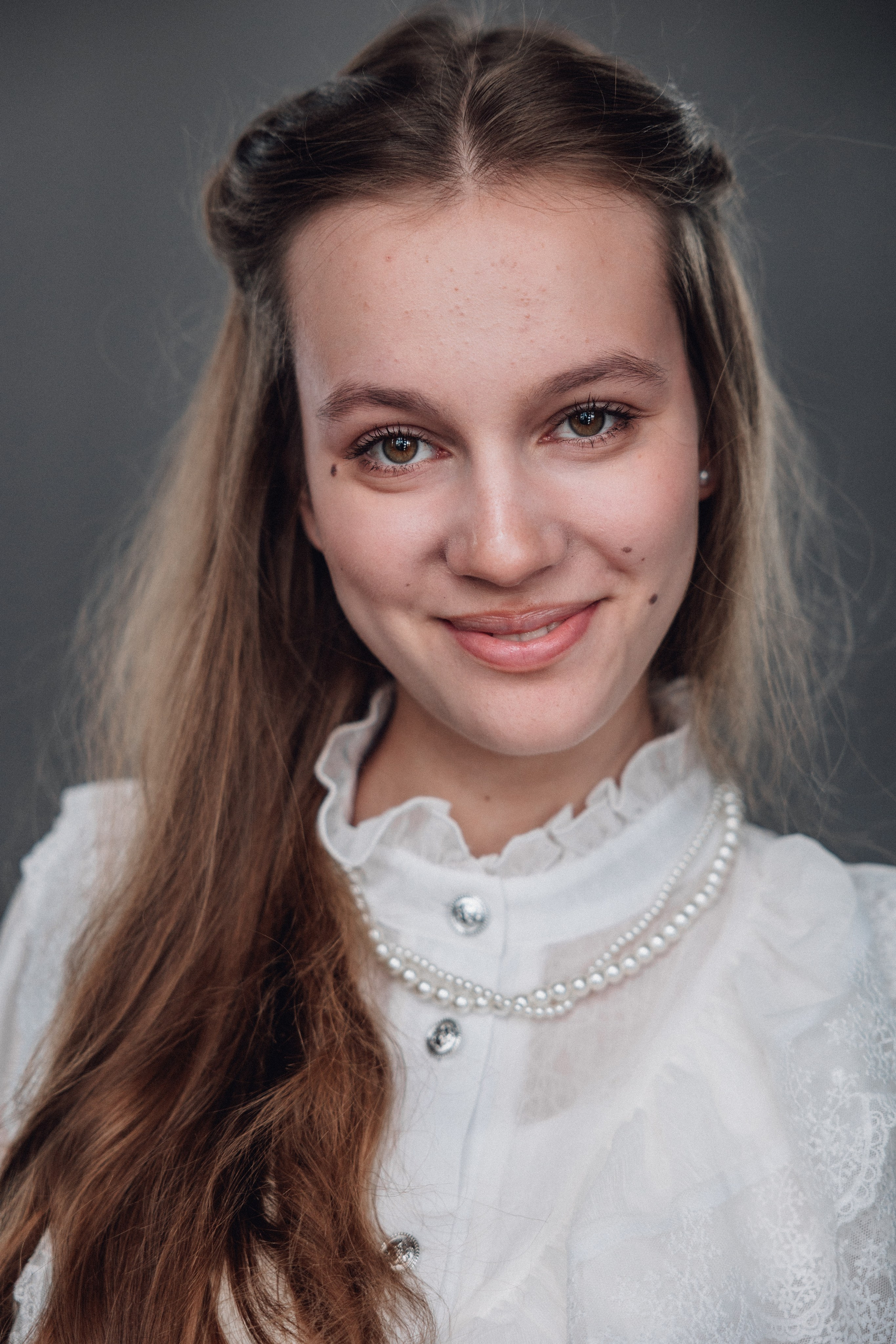ПОЛИНА. Я фотограф из Москвы к Вашим услугам