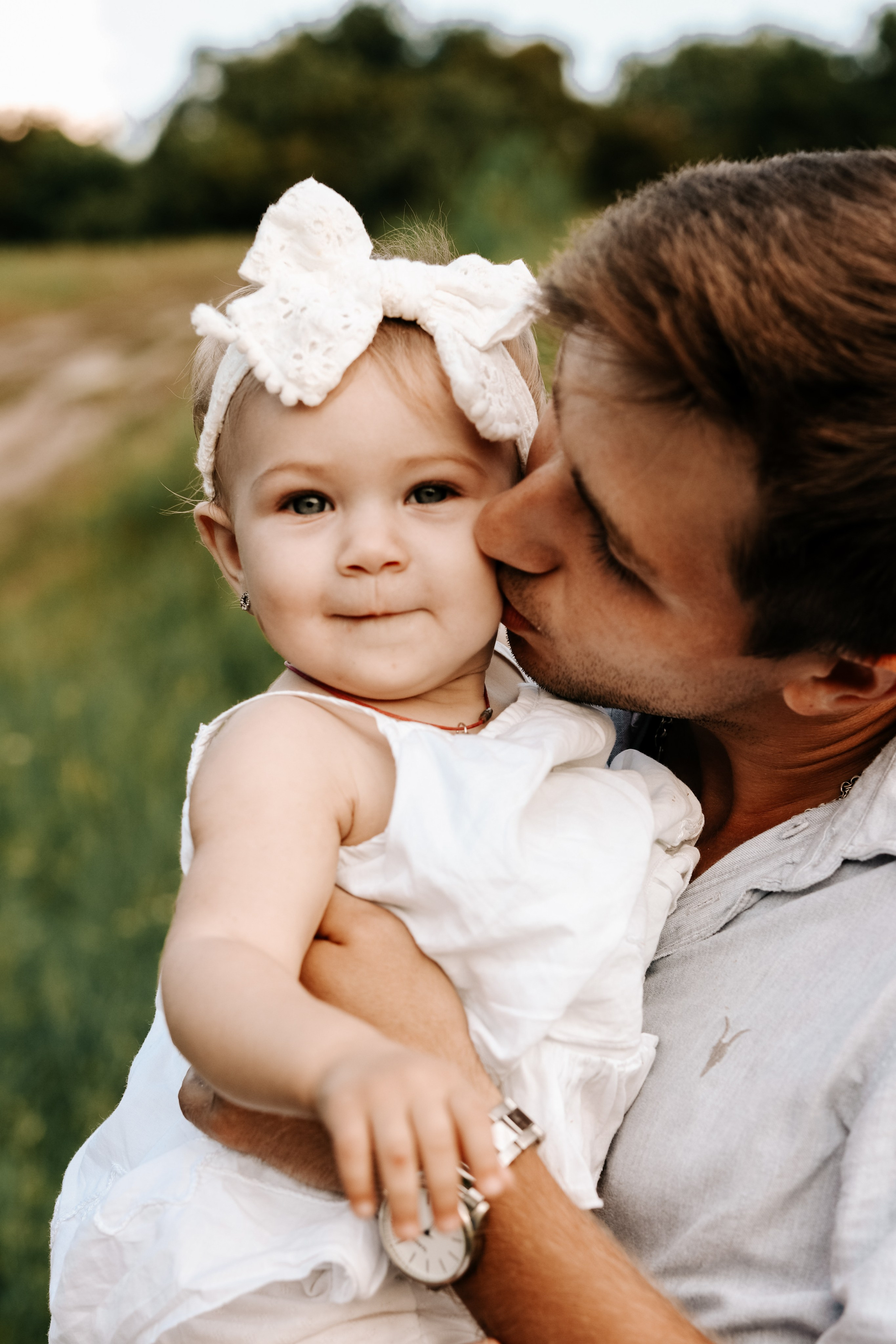 Семейная фотосессия 1 годик Алисии. Профессиональный фотограф Юнаковская Оксана