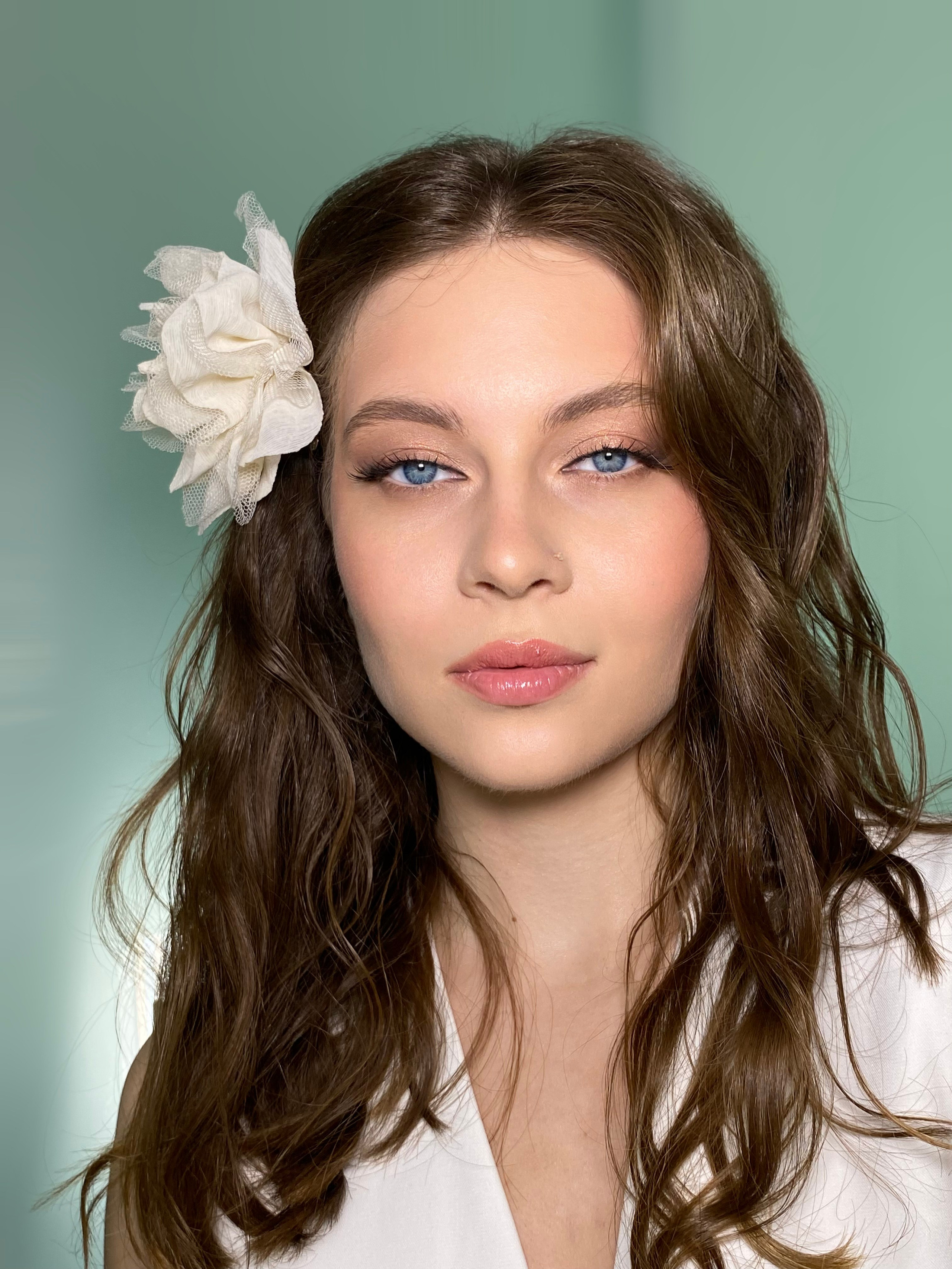 Свадебный образ макияж для невест Москве. СВАДЕБНЫЙ ВИЗАЖИСТ-СТИЛИСТ В МОСКВЕ ПРИЧЕСКИ МАКИЯЖ БРОВИ ВЫЕЗД