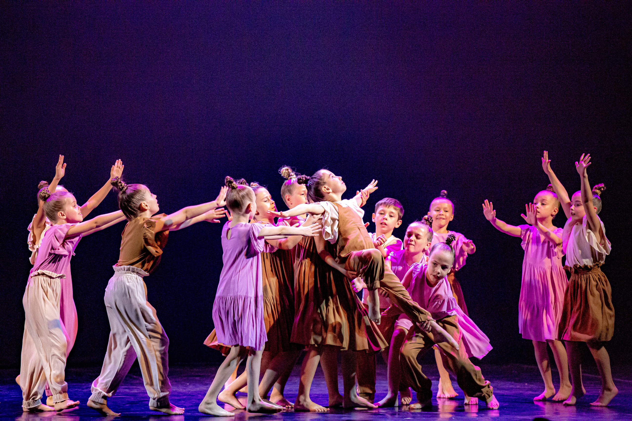 ОТЧЕТНЫЙ КОНЦЕРТ ХОРЕОГРАФИЧЕСКОЙ ШКОЛЫ НИКА. Фотограф в Сочи Юрий Шептаев