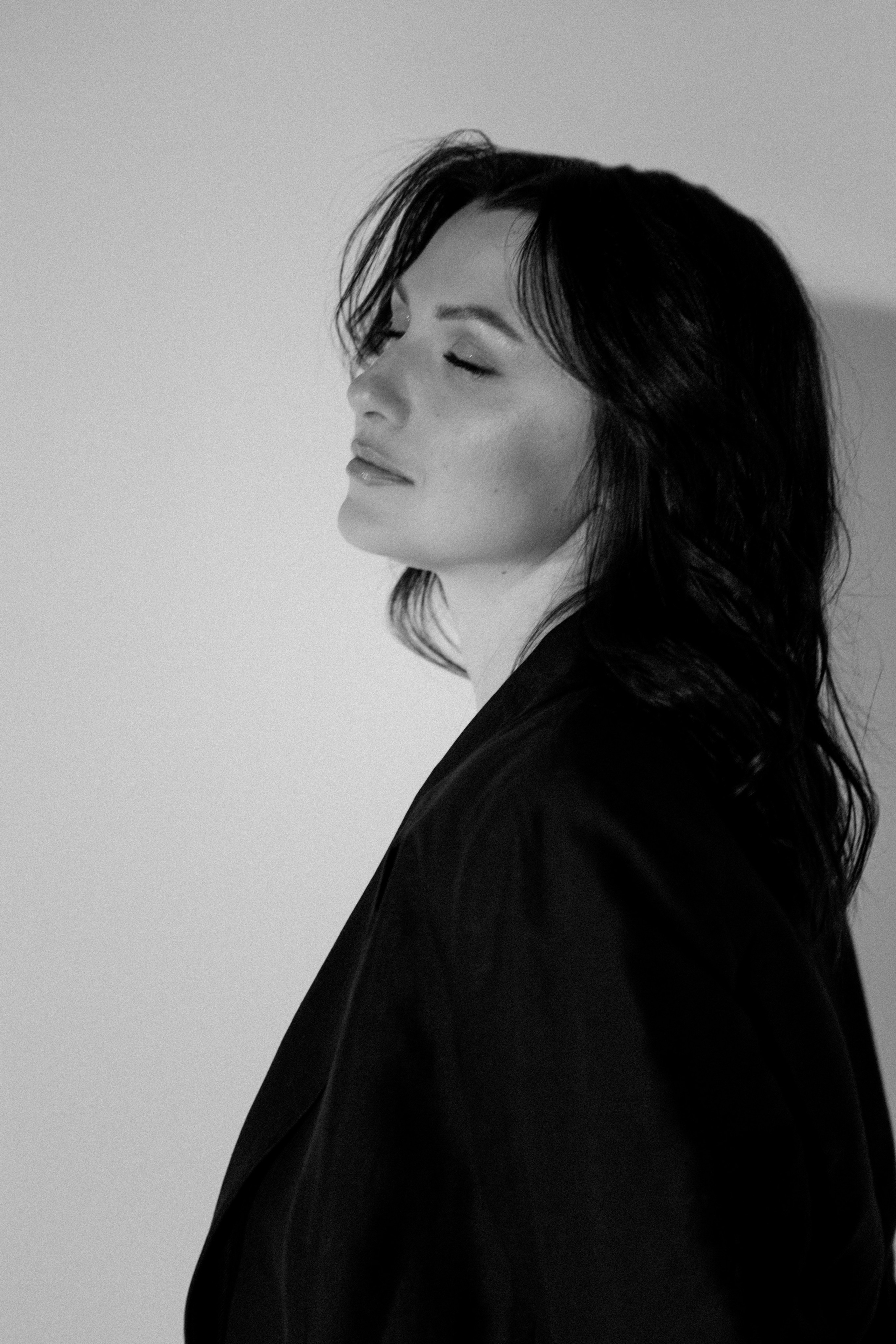 Анна ч/б. Главная