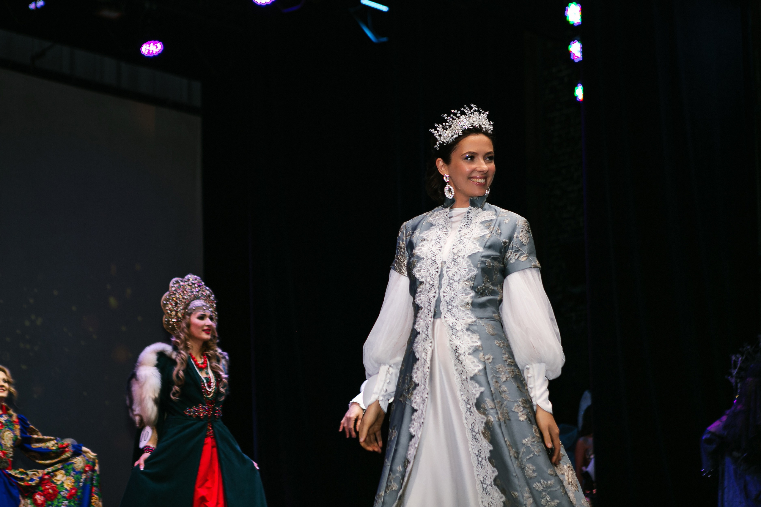 Финал Конкурса Красоты. Контент фотограф, съемка для маркетплейсов, фуд съемка и репортажи в Новосибирске Ралия Галеева