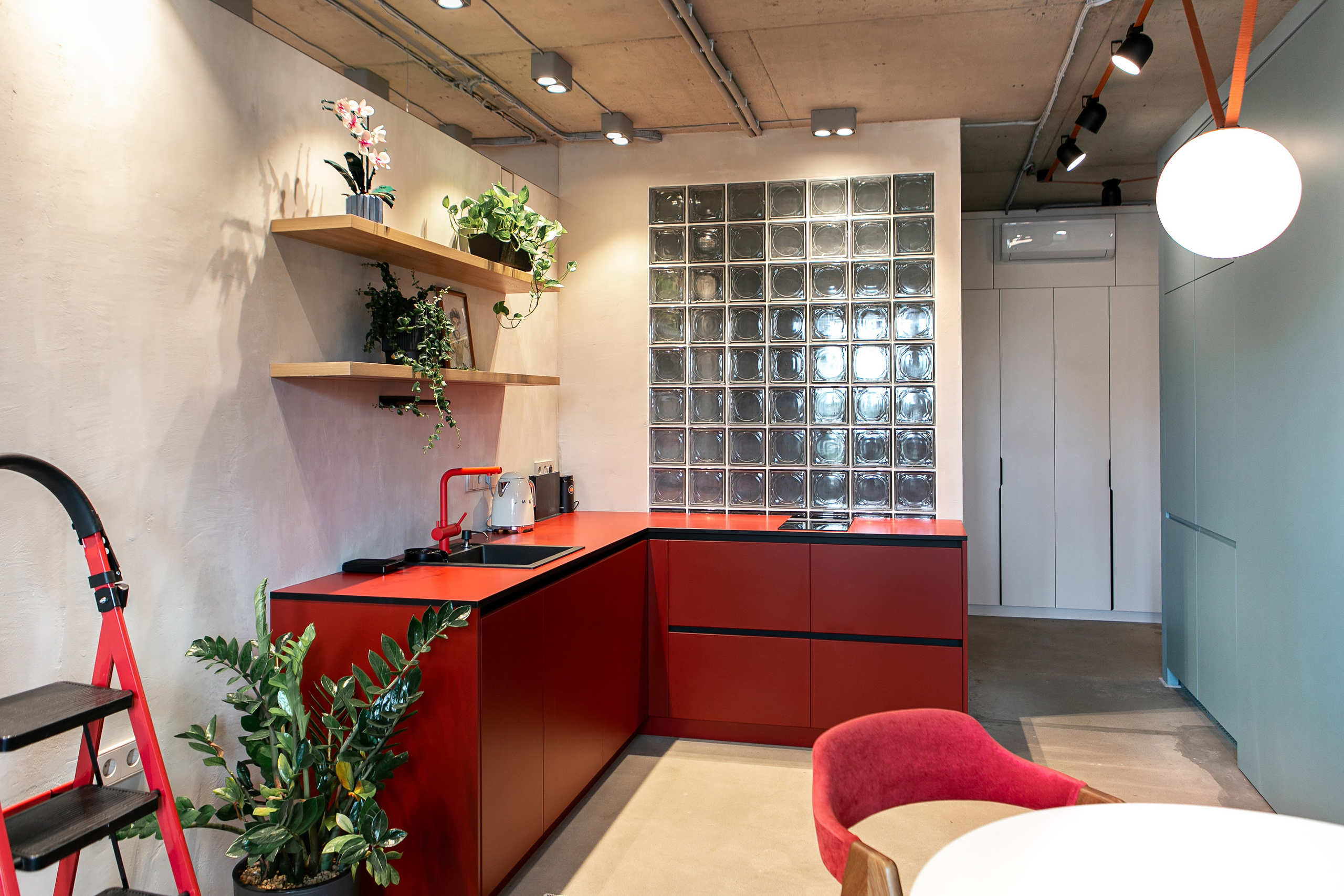 Интерьер ЖК Ирнест. Контент фотограф, съемка для маркетплейсов, фуд съемка и репортажи в Новосибирске Ралия Галеева