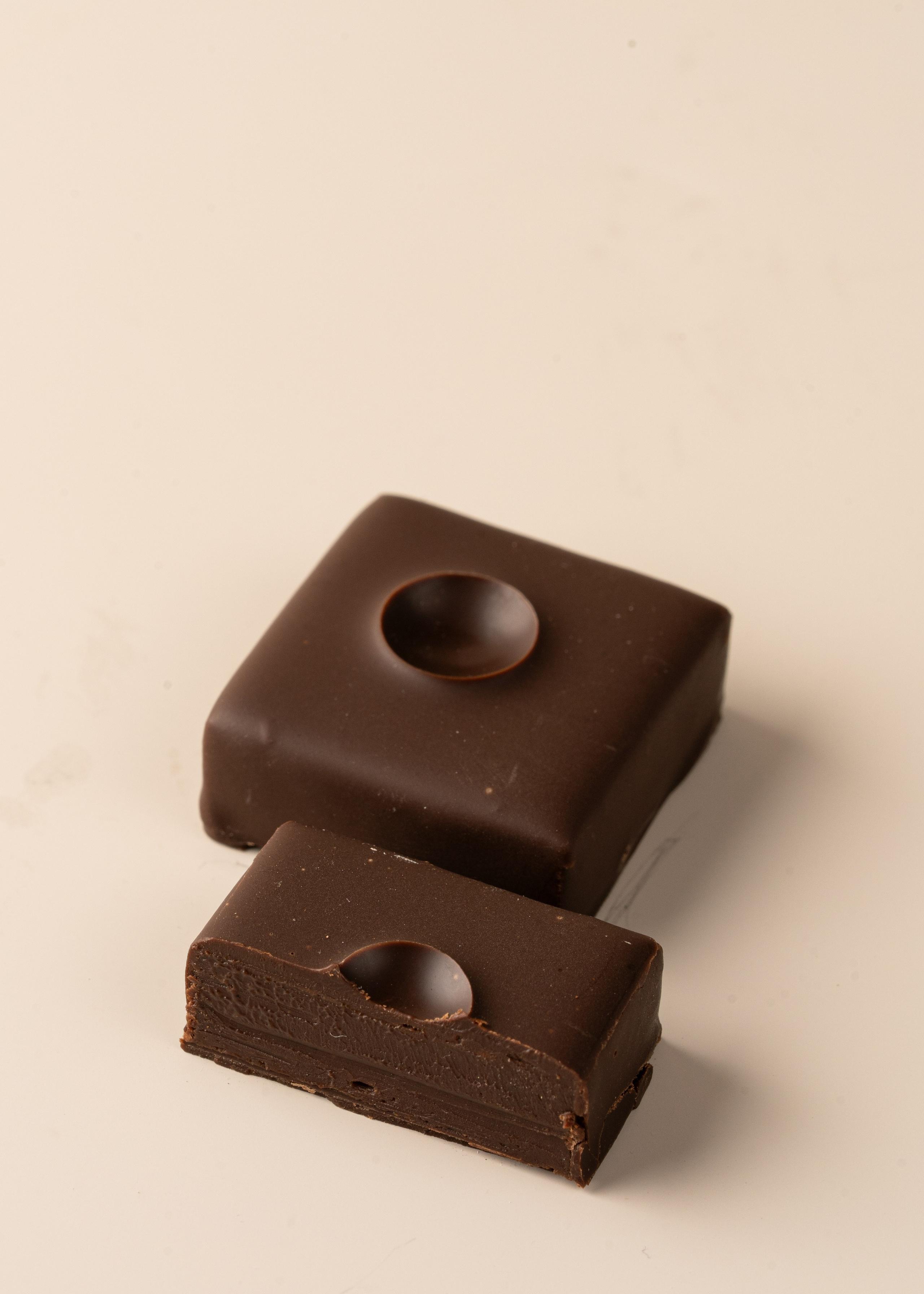 Убийственно сладкая съемка, или Как снимать шоколад и не умереть. Екатерина Лементуева фуд-фотограф, предметный фотограф, Новосибирск