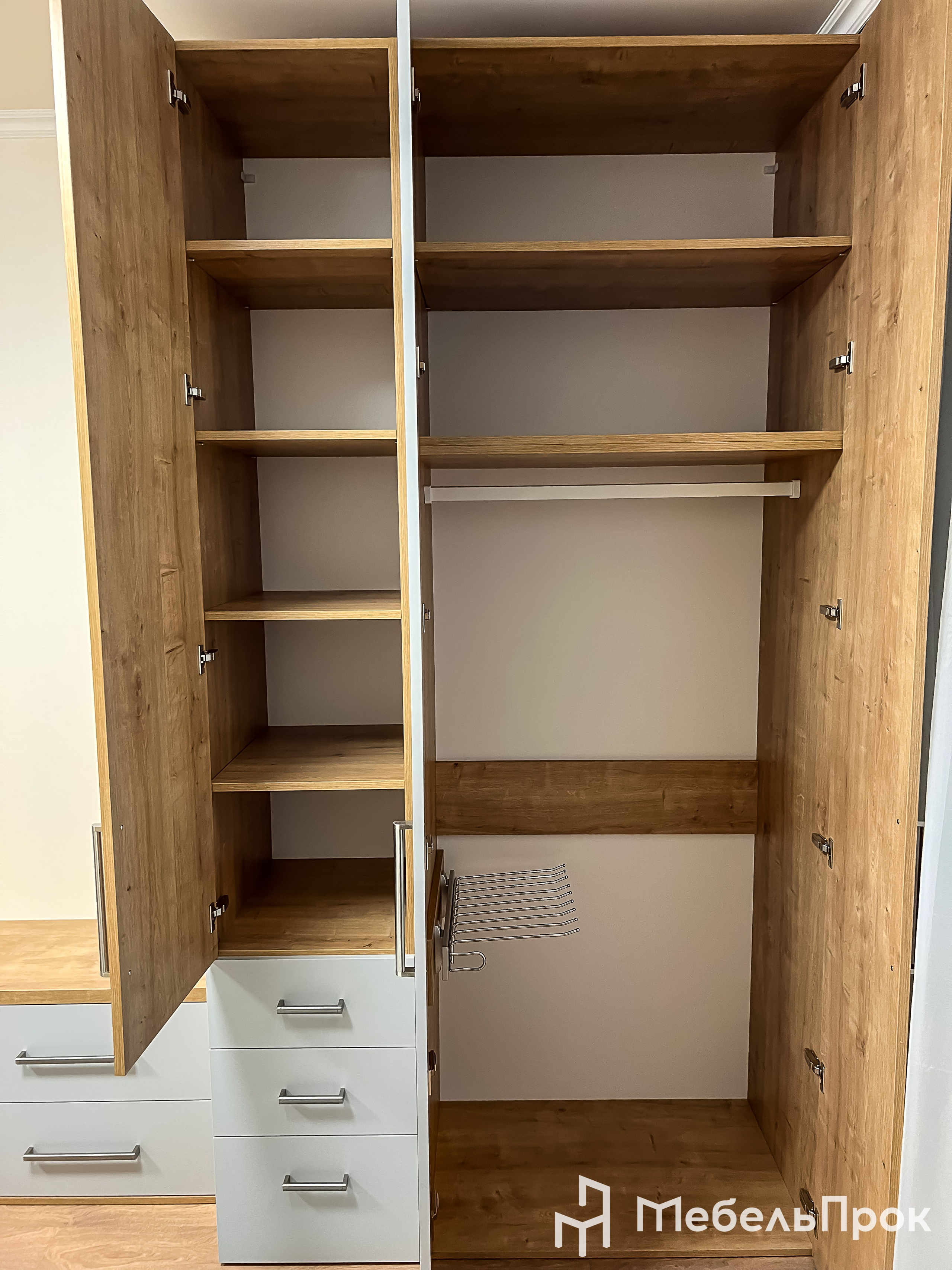 Шкафы распашные. Главная