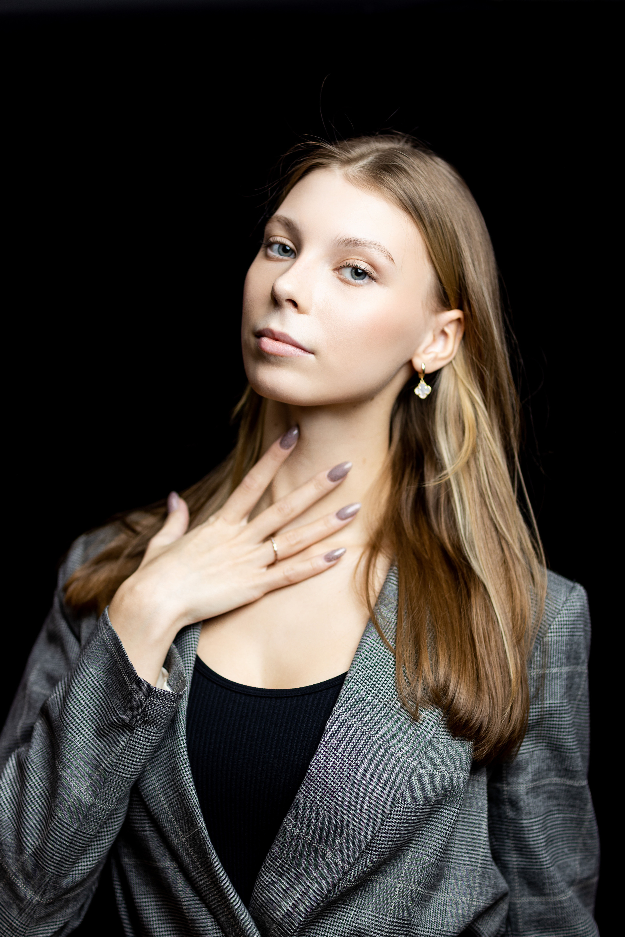 Анастасия, фотосессия для школьного альбома. Выпускные фотоальбомы в Коломне. Валерий и Светлана Щавелевы