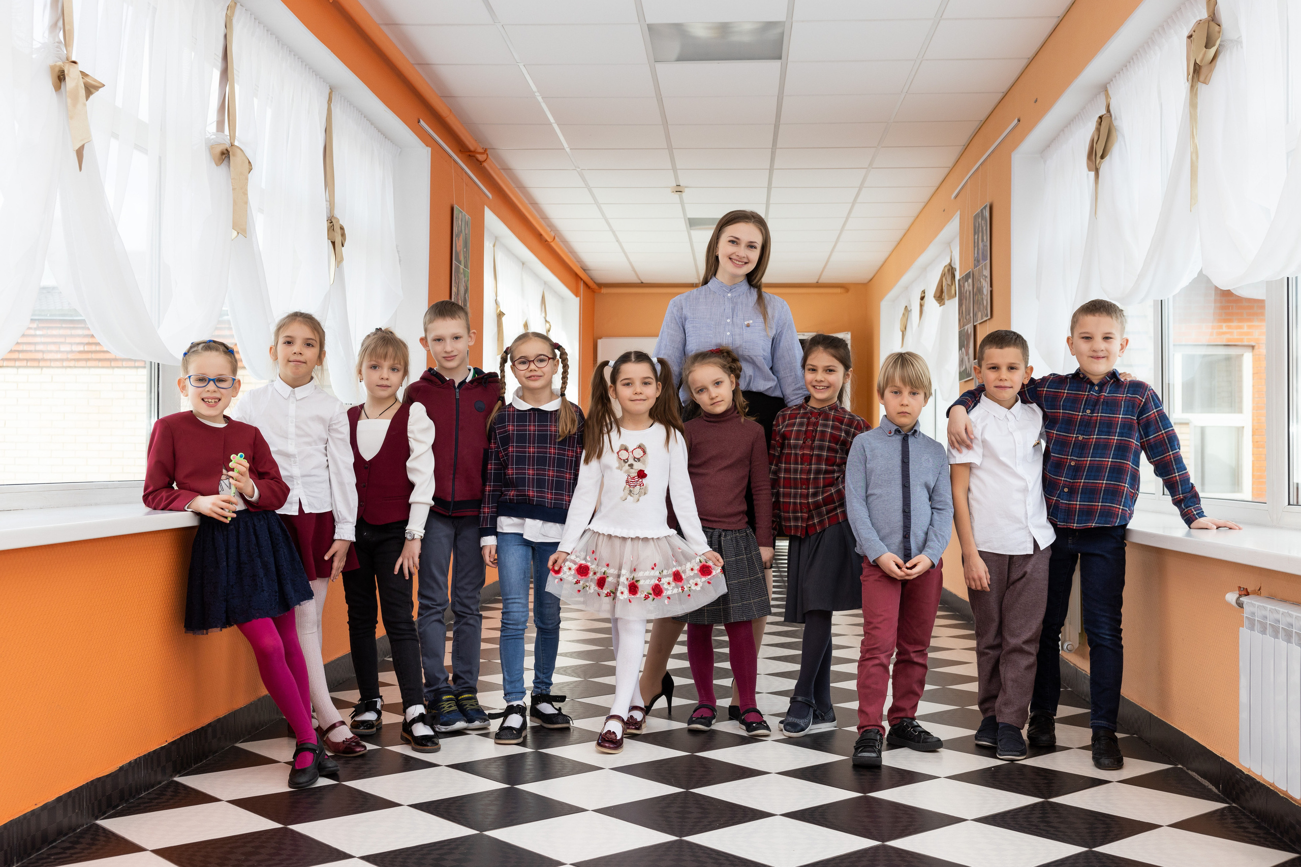 1-й класс в школе, Камила. Выпускные фотоальбомы в Коломне. Валерий и Светлана Щавелевы
