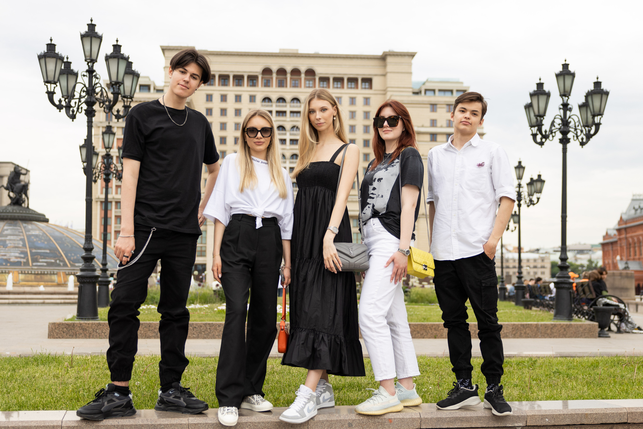 Анастасия, фотосессия для школьного альбома. Выпускные фотоальбомы в Коломне. Валерий и Светлана Щавелевы