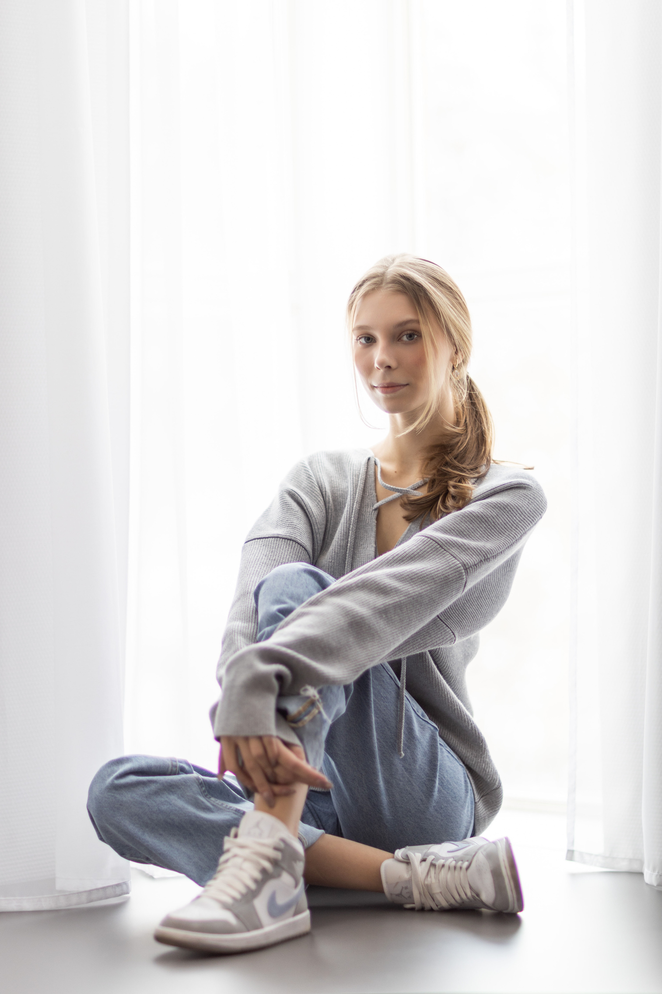 Анастасия, фотосессия для школьного альбома. Выпускные фотоальбомы в Коломне. Валерий и Светлана Щавелевы