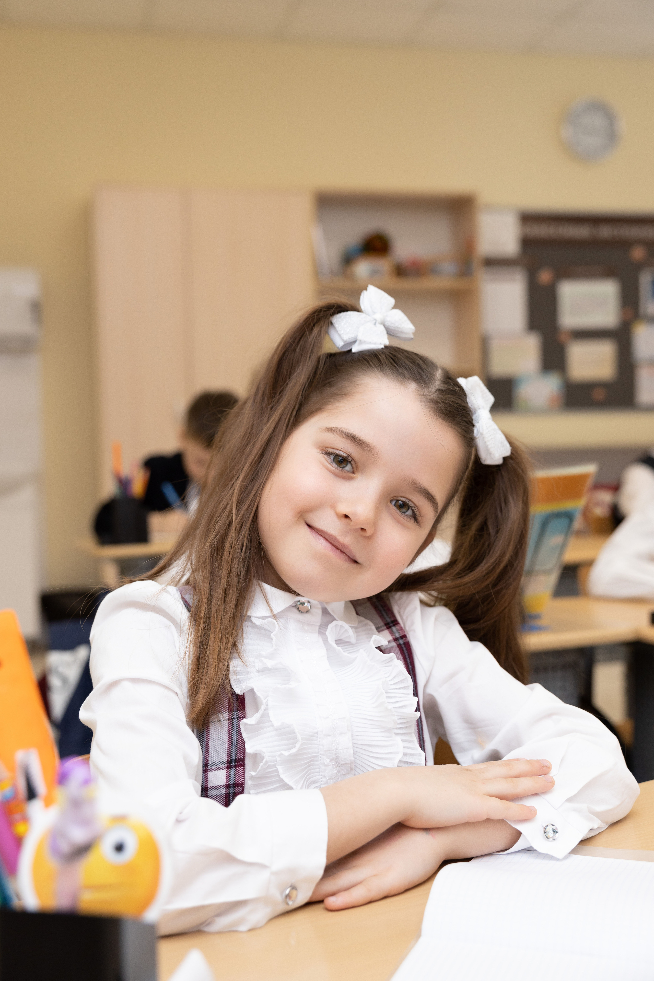 1-й класс в школе, Камила. Выпускные фотоальбомы в Коломне. Валерий и Светлана Щавелевы