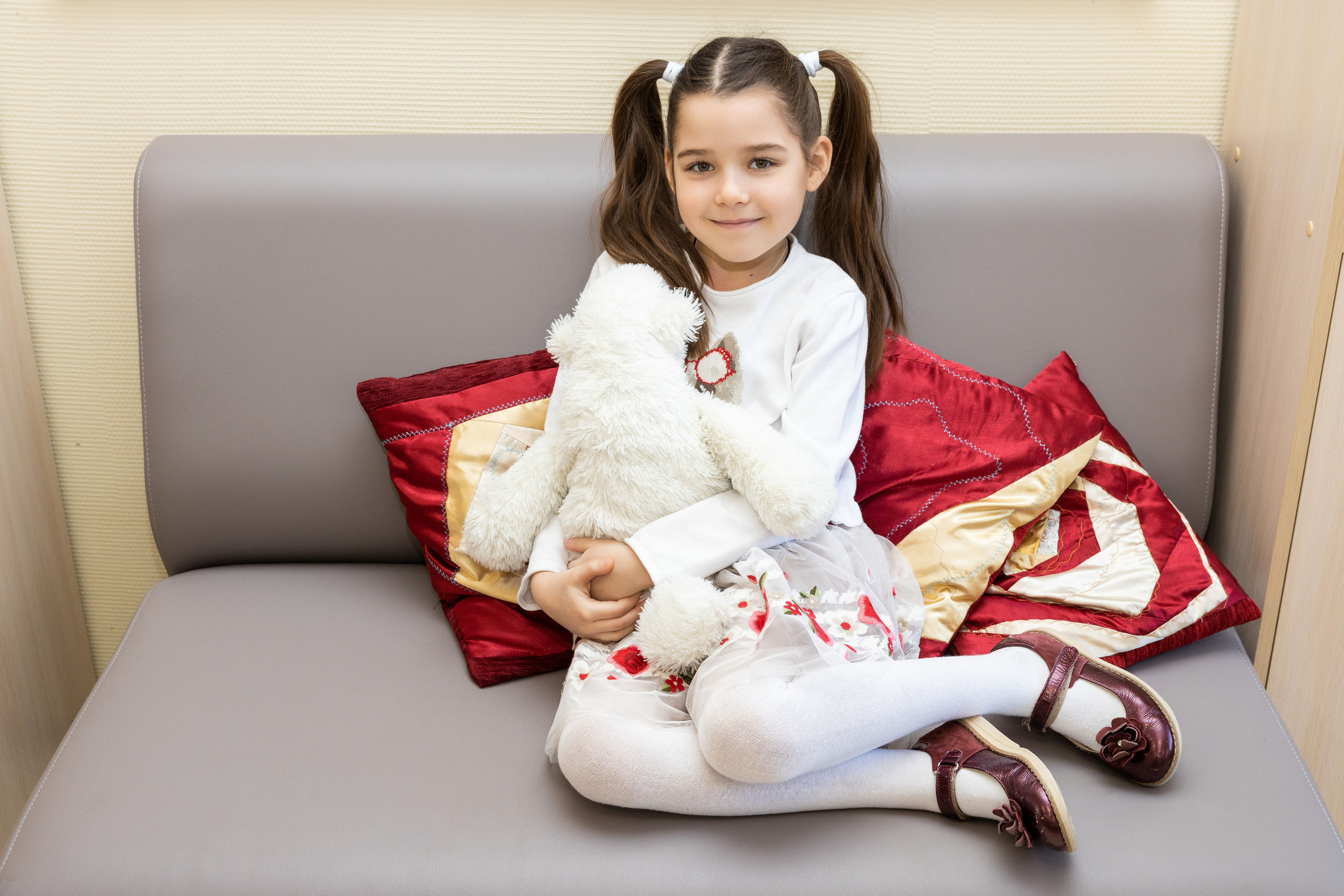 1-й класс в школе, Камила. Выпускные фотоальбомы в Коломне. Валерий и Светлана Щавелевы