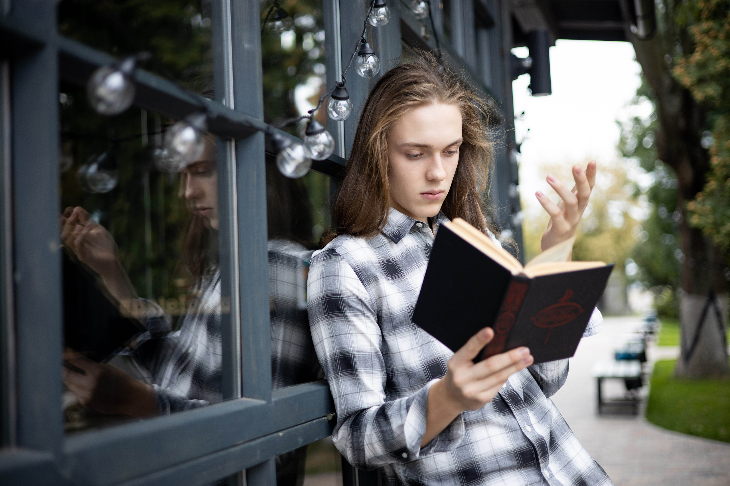 Выпускные фотоальбомы в Коломне. Валерий и Светлана Щавелевы