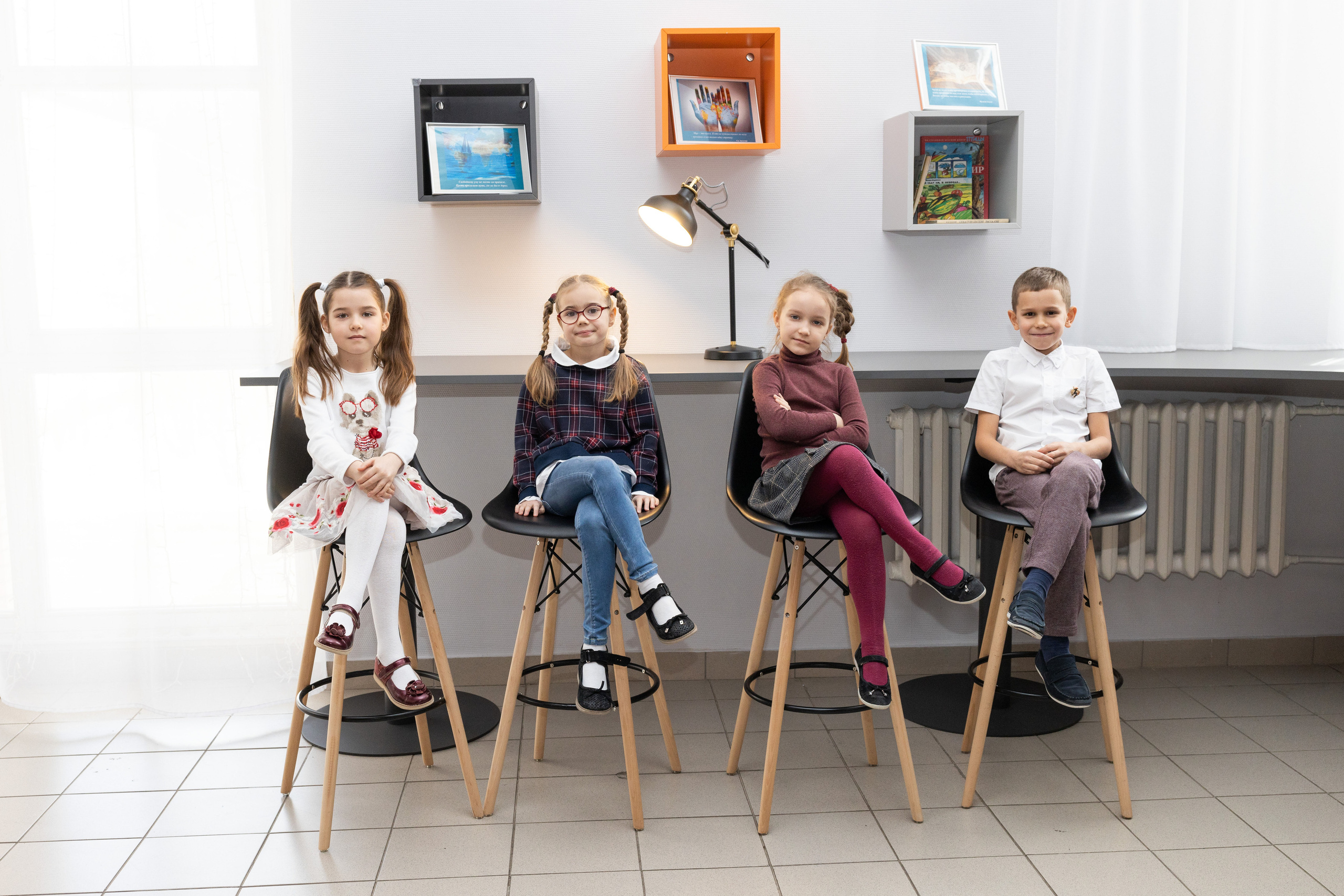 1-й класс в школе, Камила. Выпускные фотоальбомы в Коломне. Валерий и Светлана Щавелевы