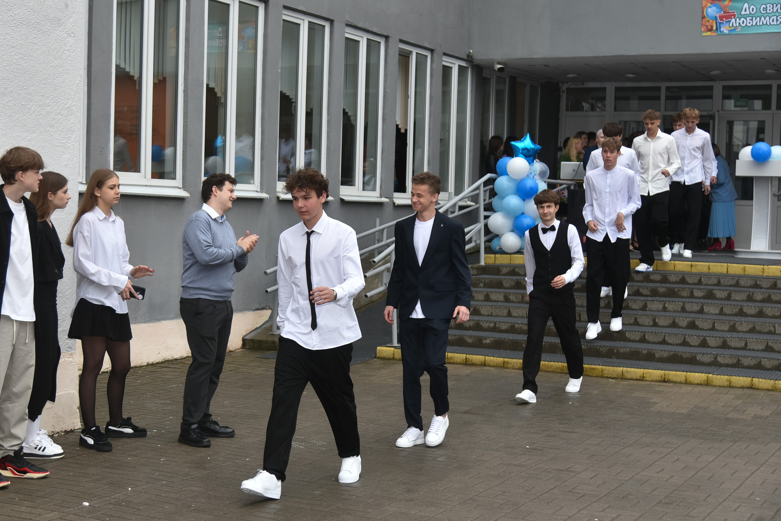 Последний звонок 🔔. Фотограф Олег Юршевич Солигорск Минск