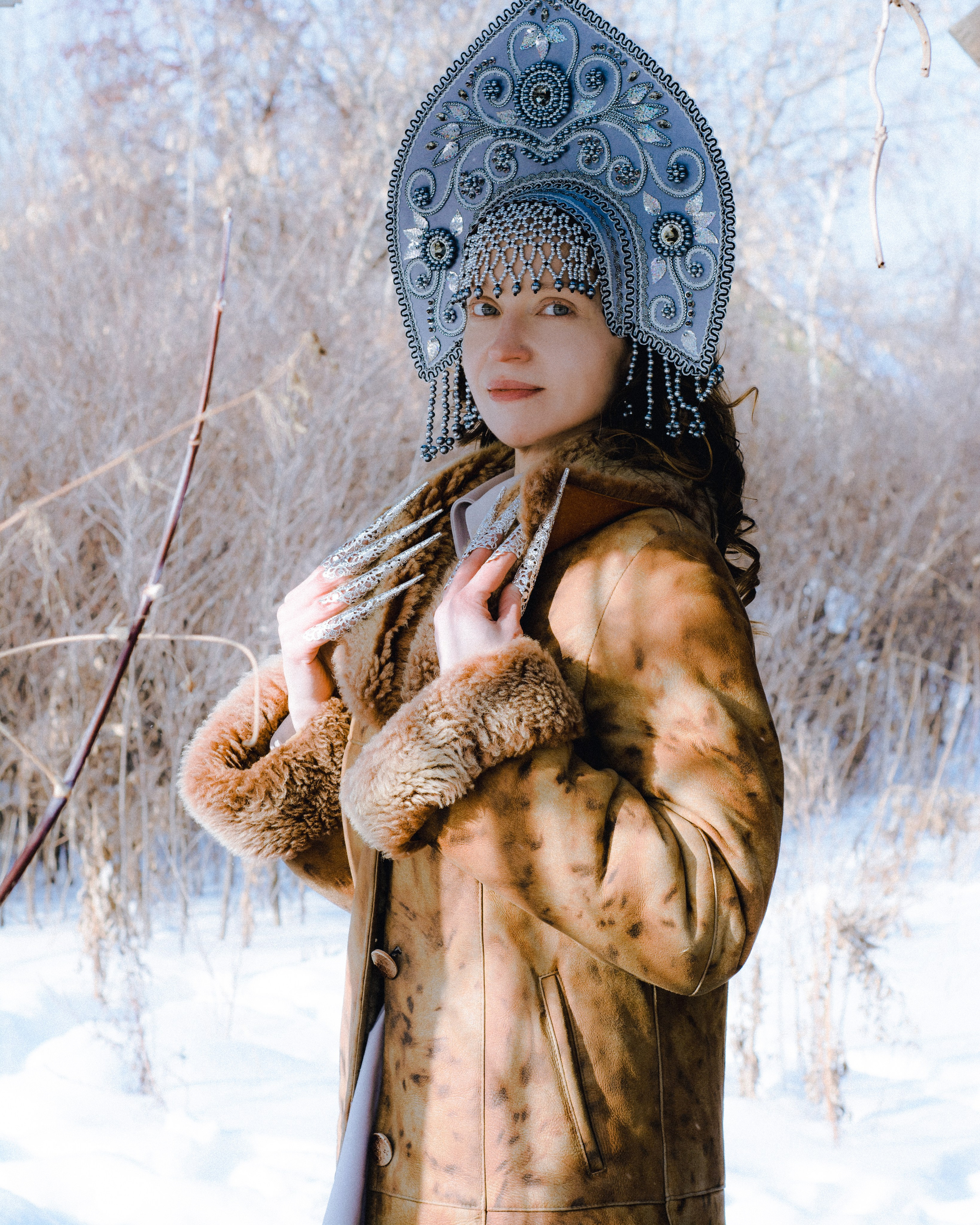 THE ROOT TETHER. Yulia Yurchevskaya | Art Director & Visual Visionary
