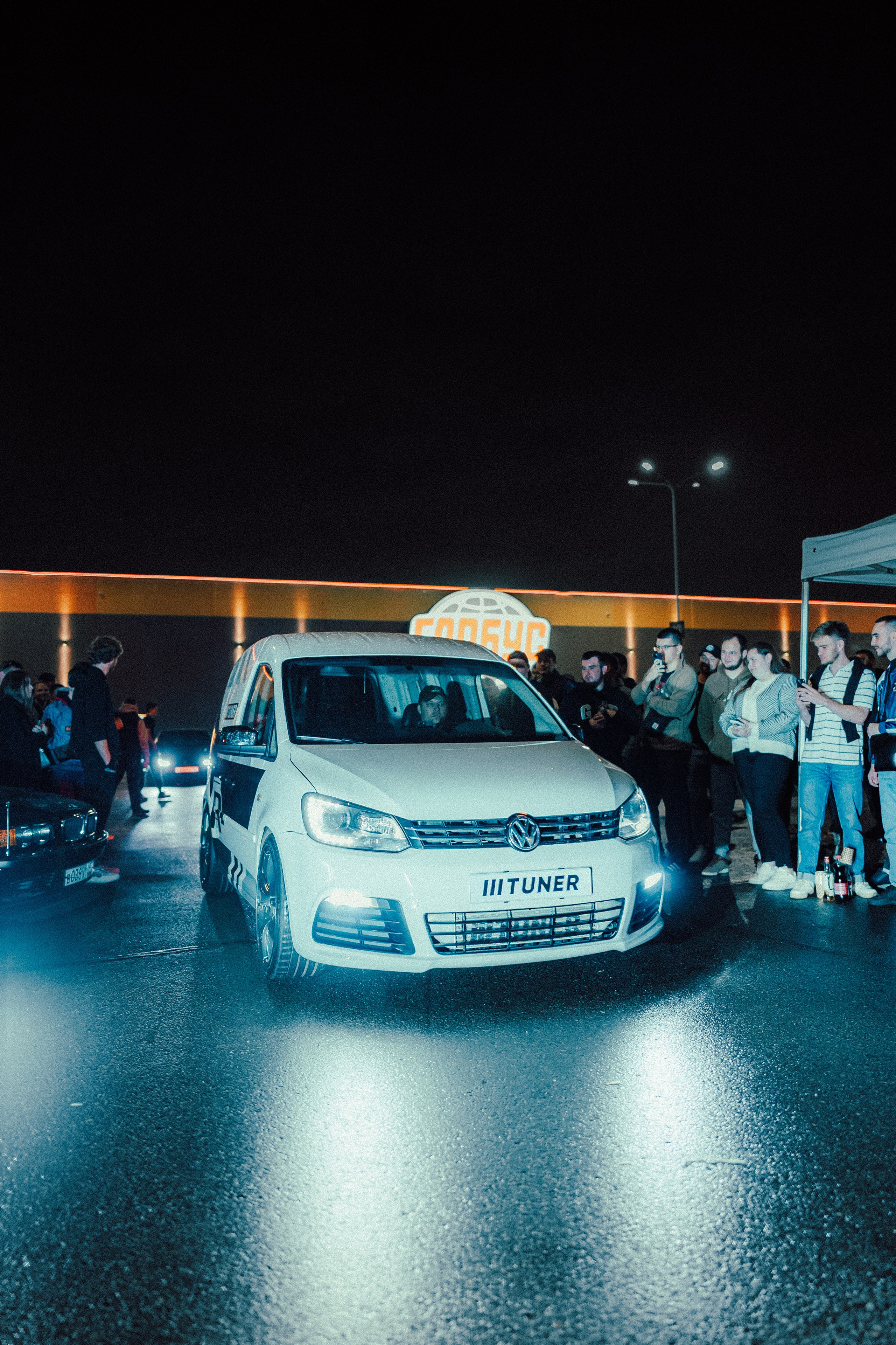 Leroy Car Night 2024. Ilya Foxy — автомобильный фотограф