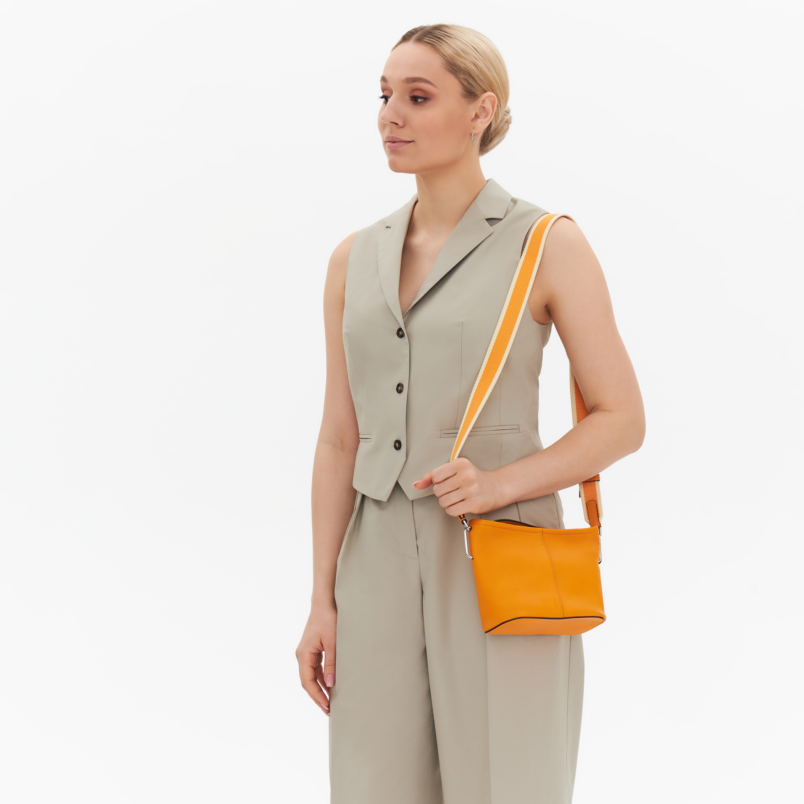 ECOM ELU april'23. Fashion фотограф в Москве Алиса Деко