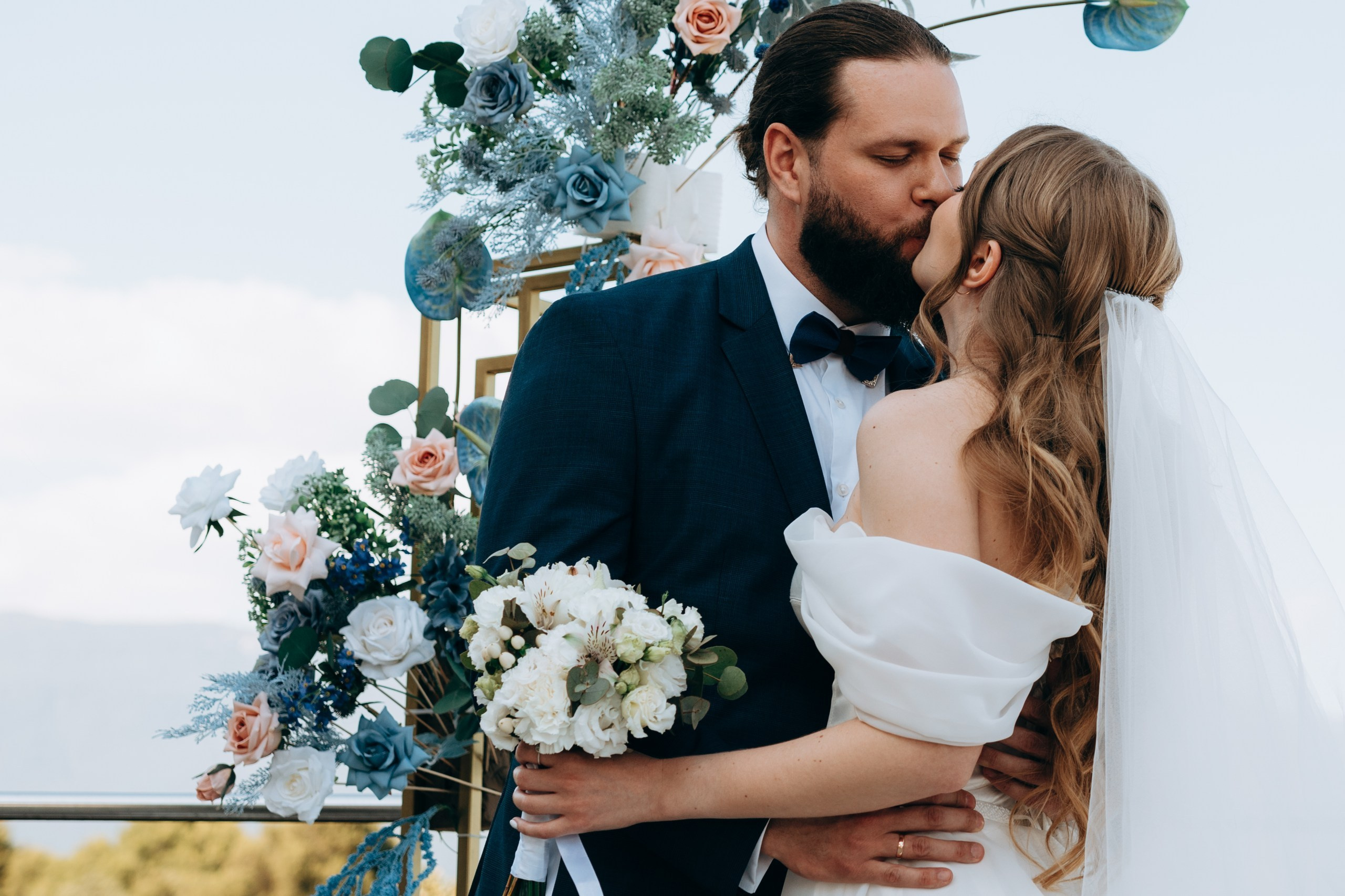 Свадебная фотосессия в Ялте. Портретный свадебный фотограф Крым | Евгения Щитенко