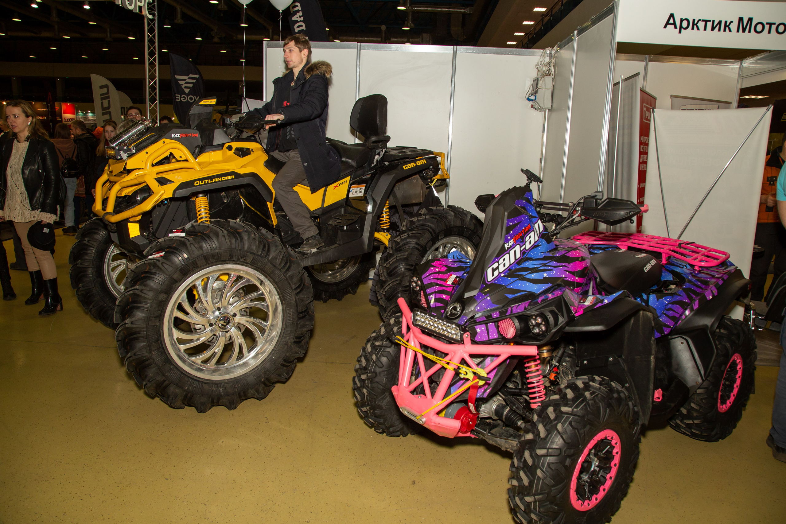 Фотопрогулка по выставке Поехали 2022. «Студия DRONAVT`s» — видеосъёмка и фотография г. Москва