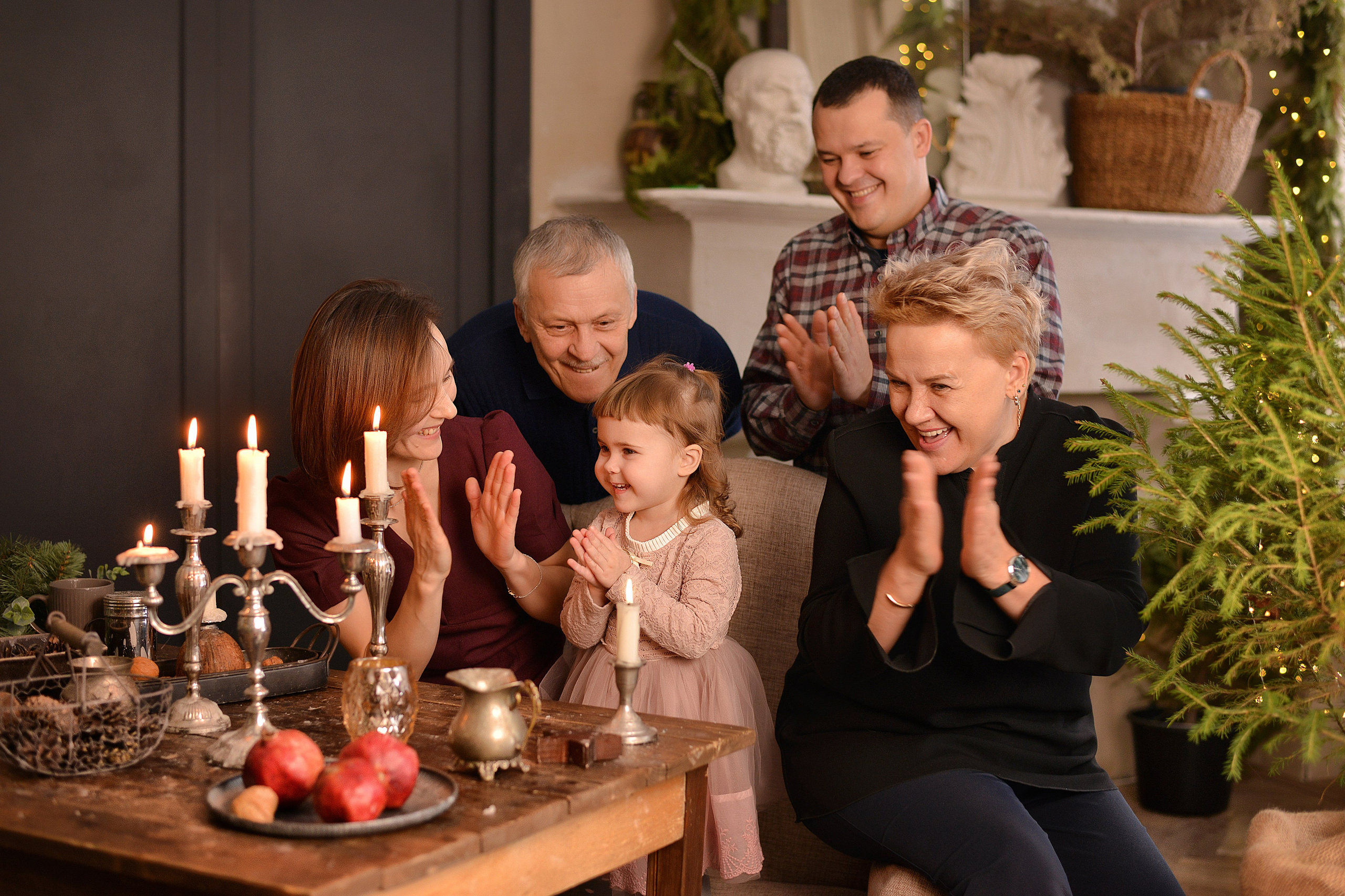 Новый год. Контакты