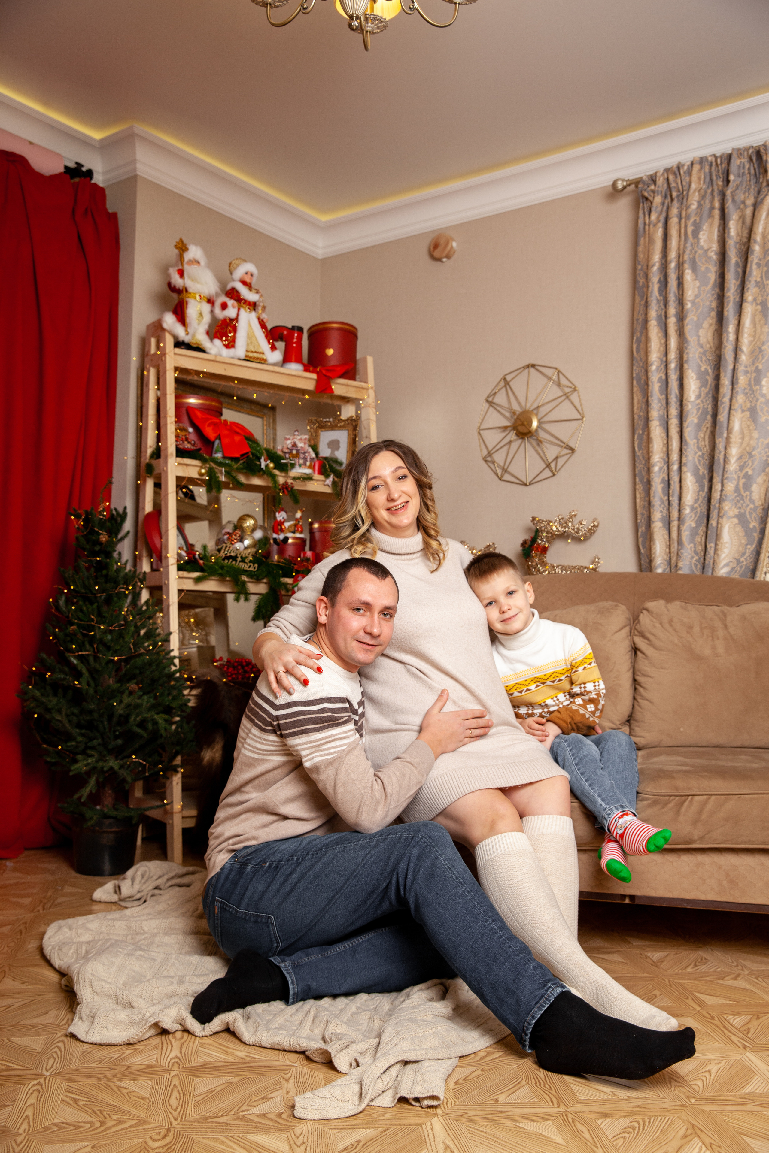 Новогодняя семейная фотосессия для Анастасии. Фотограф в Железнодорожном и Балашихе