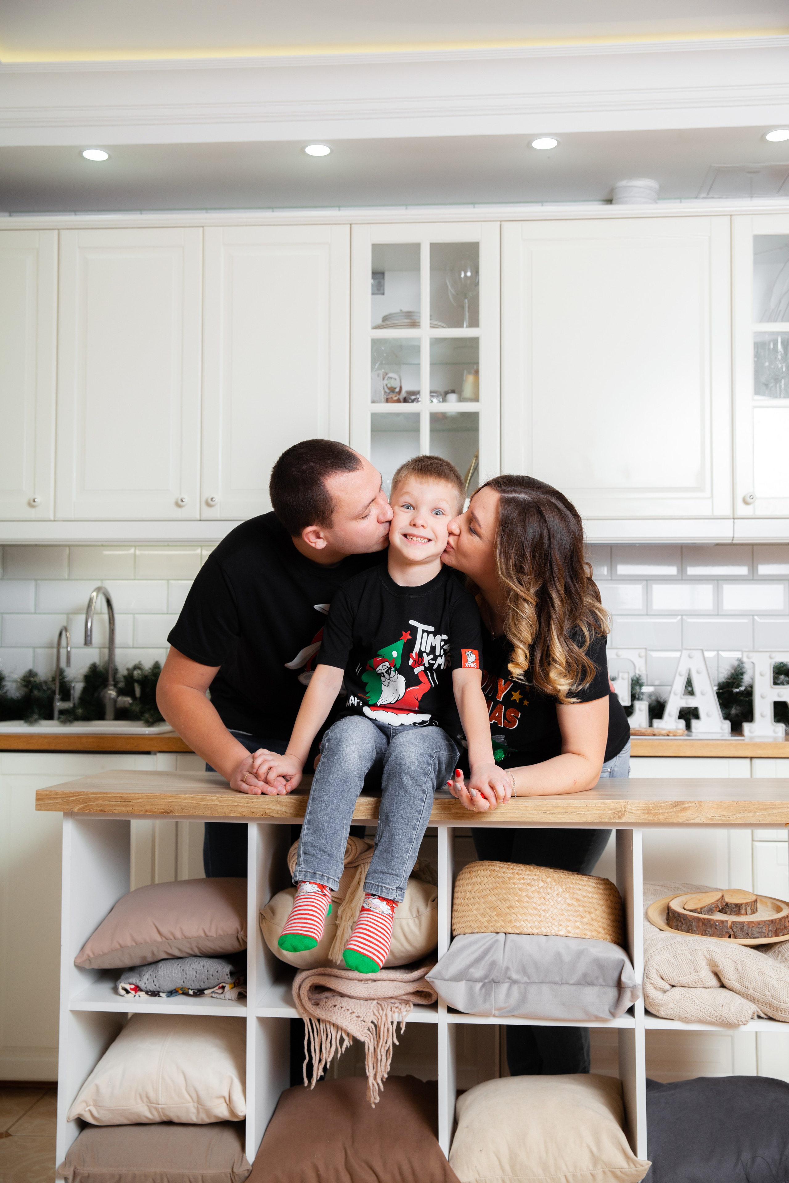 Новогодняя семейная фотосессия для Анастасии. Фотограф в Железнодорожном и Балашихе