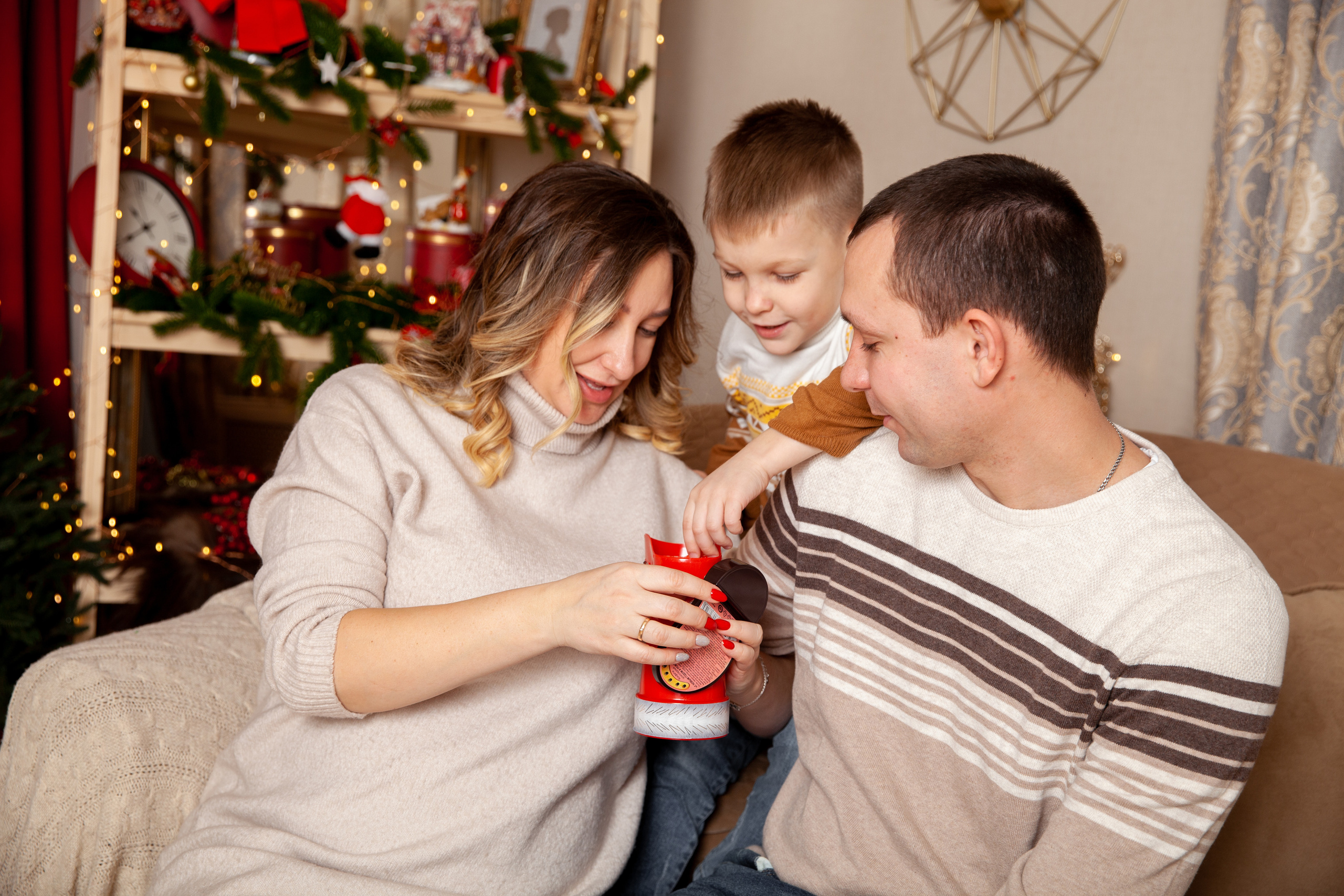Новогодняя семейная фотосессия для Анастасии. Фотограф в Железнодорожном и Балашихе