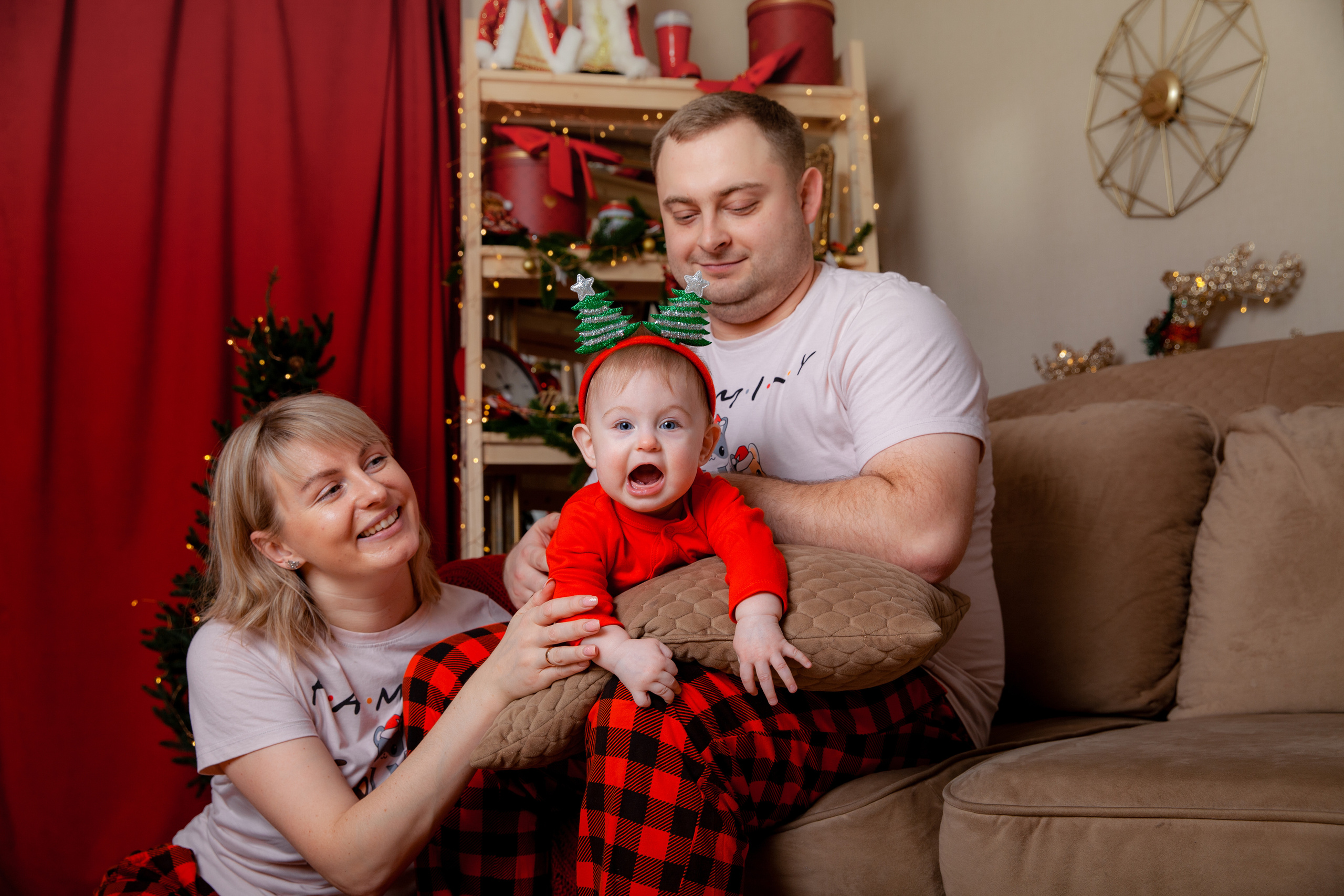 Настя, Никита и Верочка. Новогодняя фотосессия. Фотограф в Железнодорожном и Балашихе