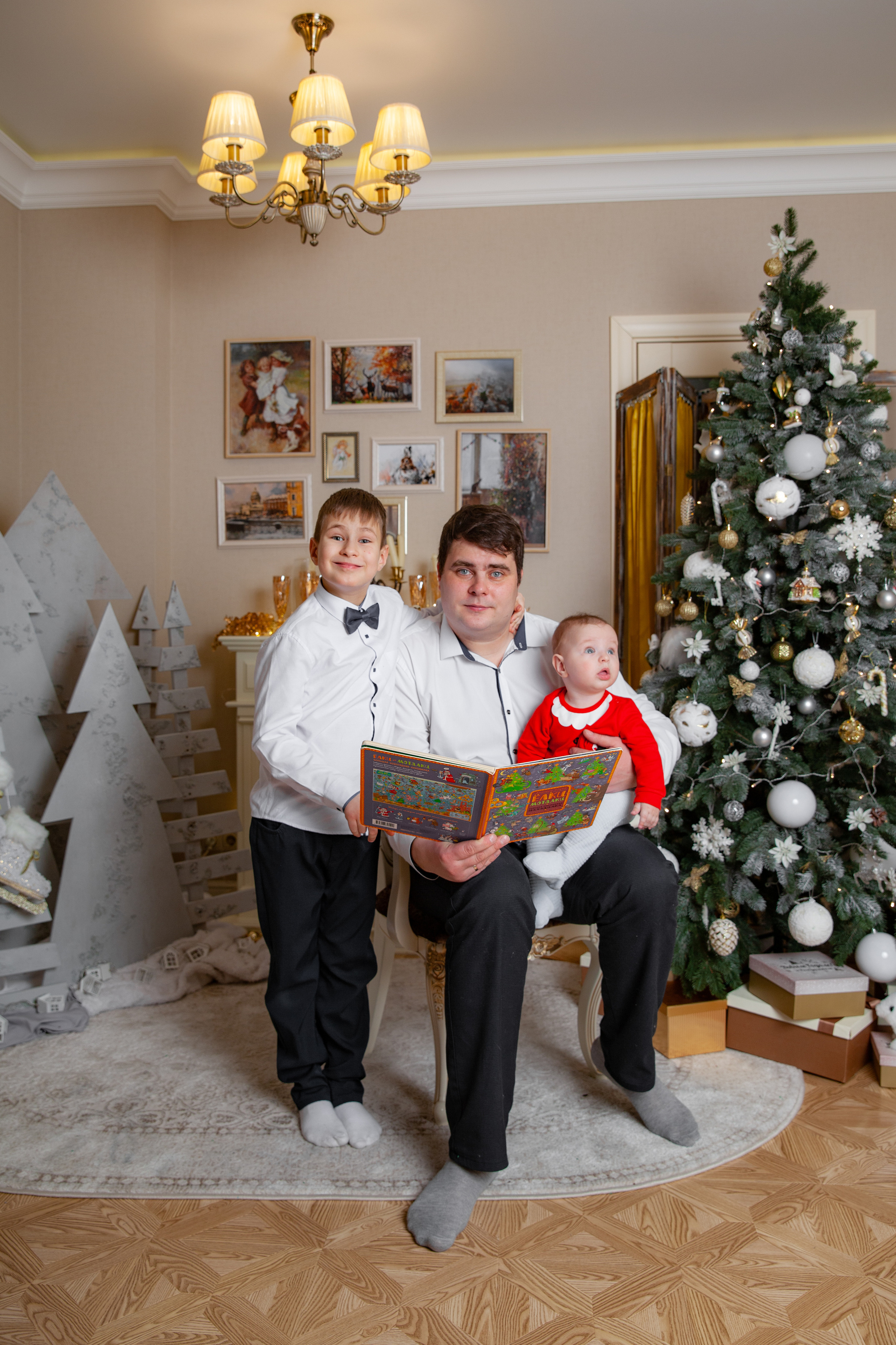 Новогодняя фотосессия для Оли и семьи. Фотограф в Железнодорожном и Балашихе