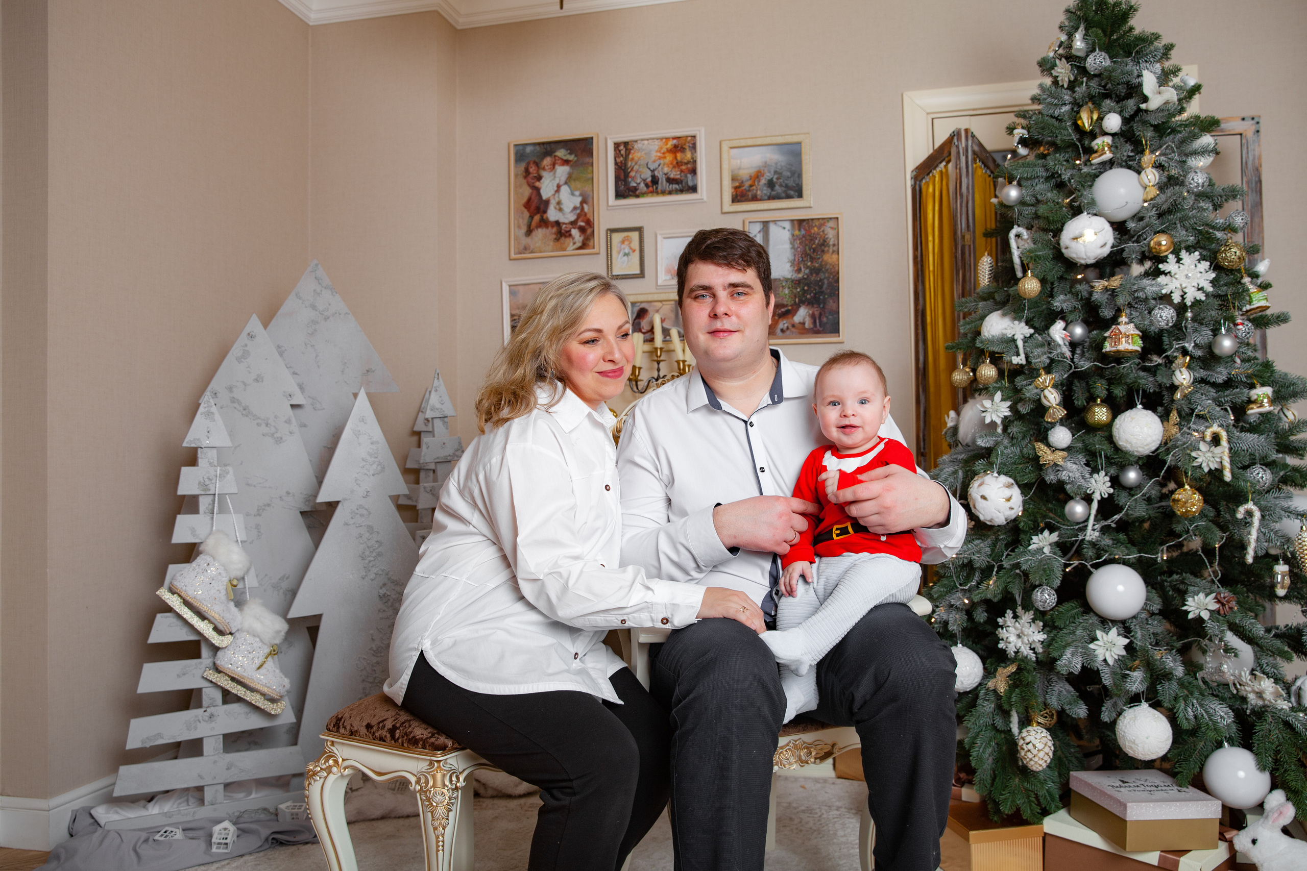 Новогодняя фотосессия для Оли и семьи. Фотограф в Железнодорожном и Балашихе