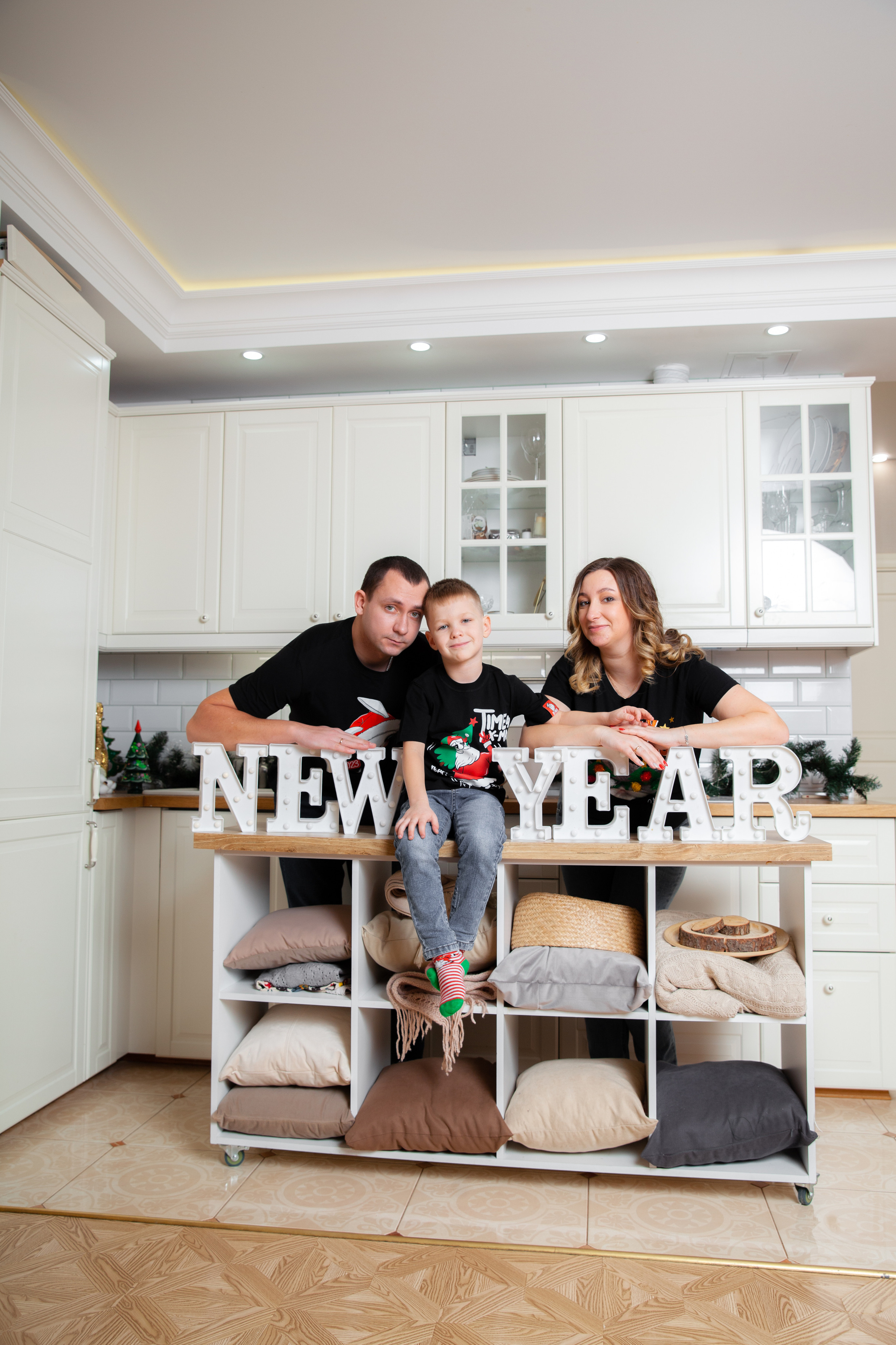 Новогодняя семейная фотосессия для Анастасии. Фотограф в Железнодорожном и Балашихе