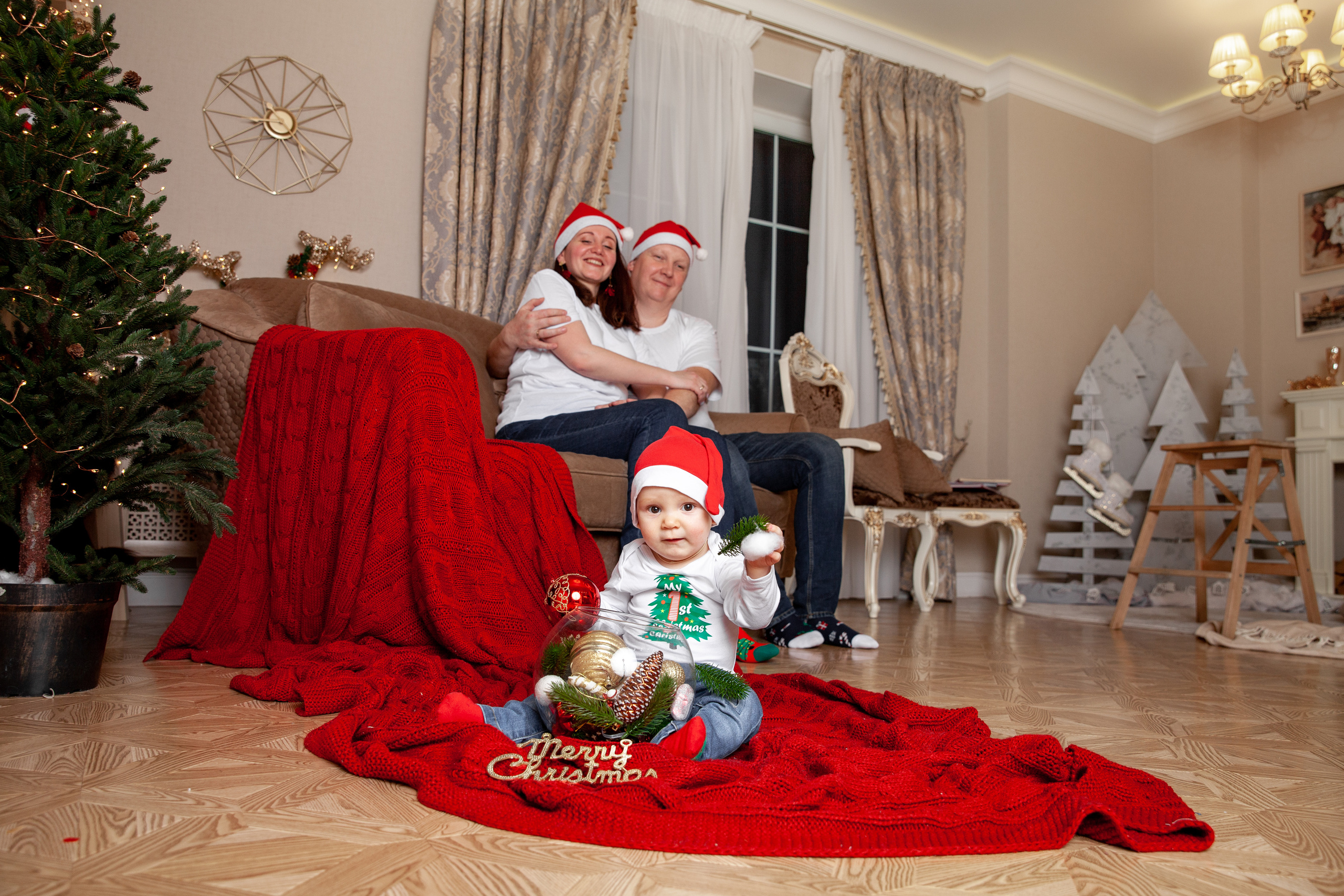 Новый год маленькой Ксюши и родителей. Фотограф в Железнодорожном и Балашихе