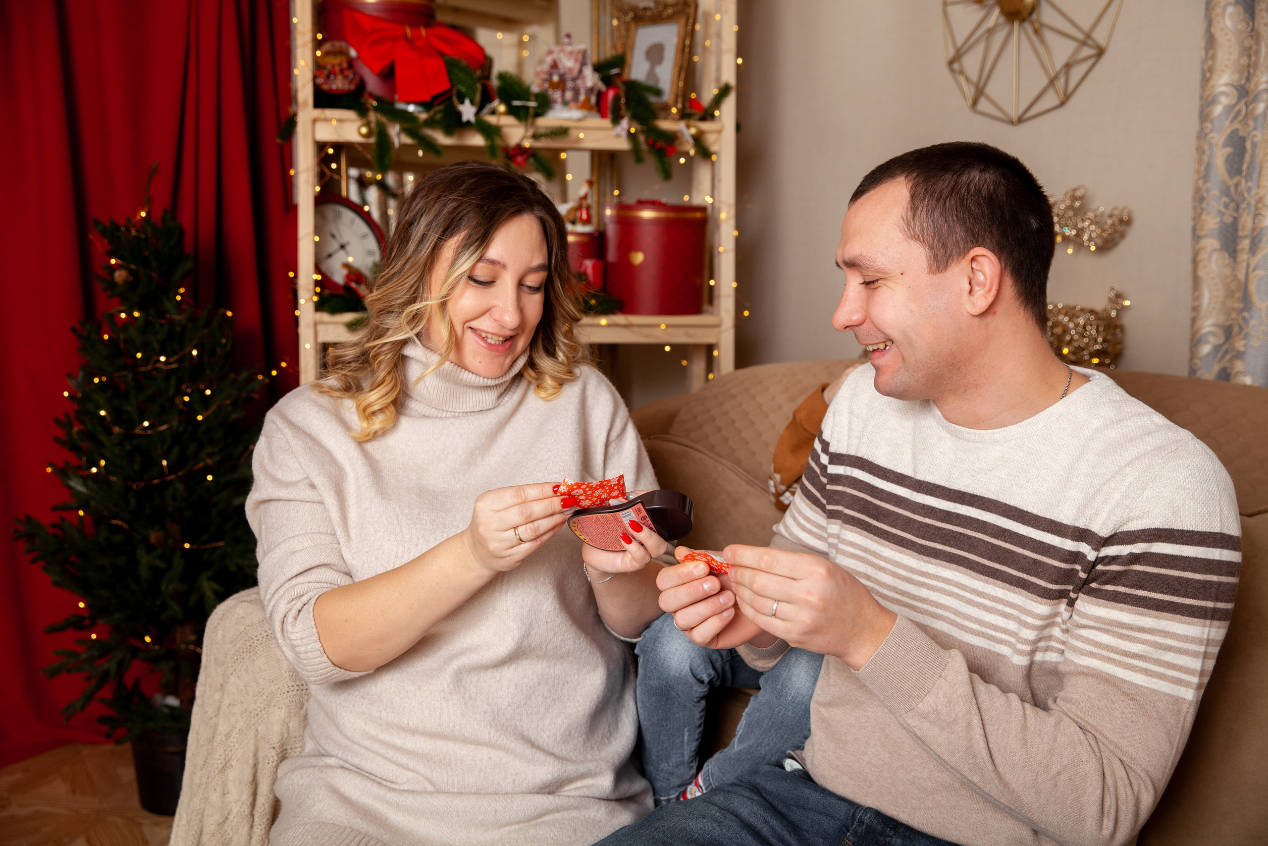 Новогодняя семейная фотосессия для Анастасии. Фотограф в Железнодорожном и Балашихе