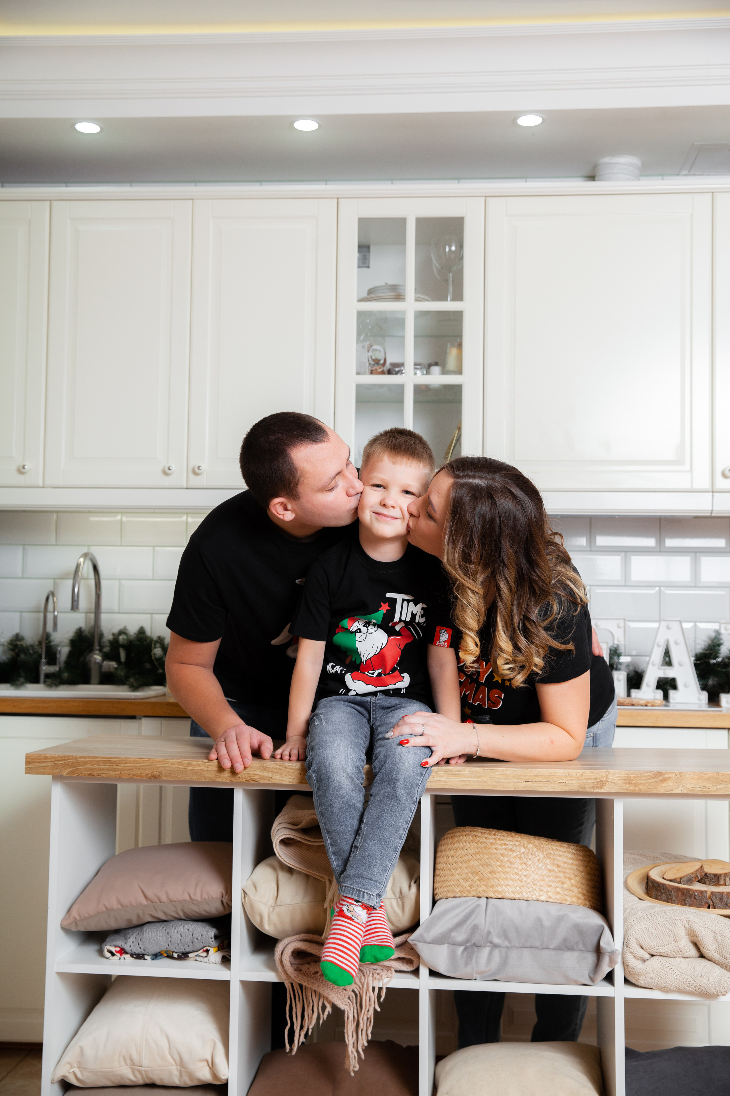 Новогодняя семейная фотосессия для Анастасии. Фотограф в Железнодорожном и Балашихе